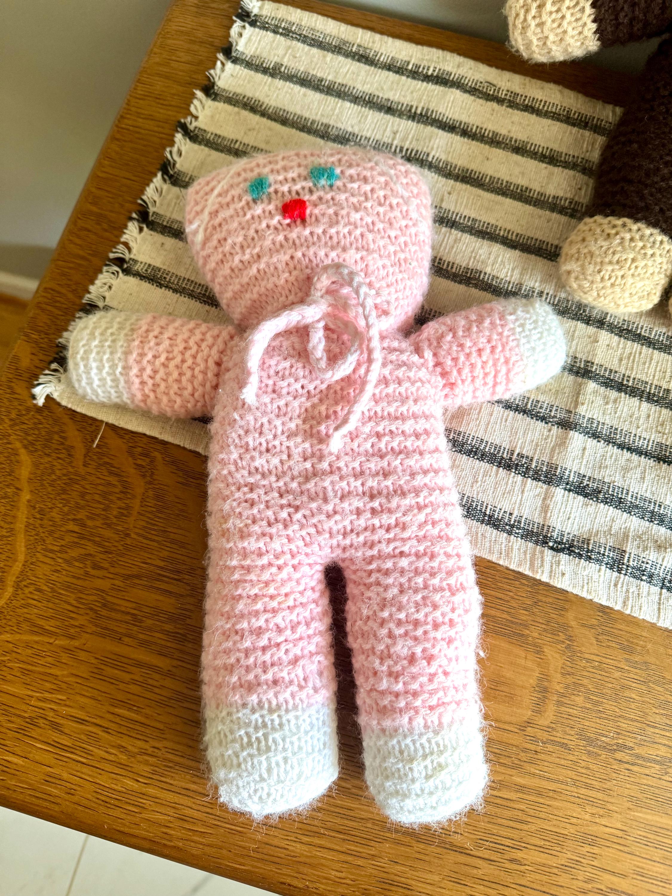 Vtg Crochet Teddy Bears| Pair of Hand Knitted Teddy Bears | Vintage Toy| His and Hers Hand Knitted Stuffed Animals| Pink and Brown Bears