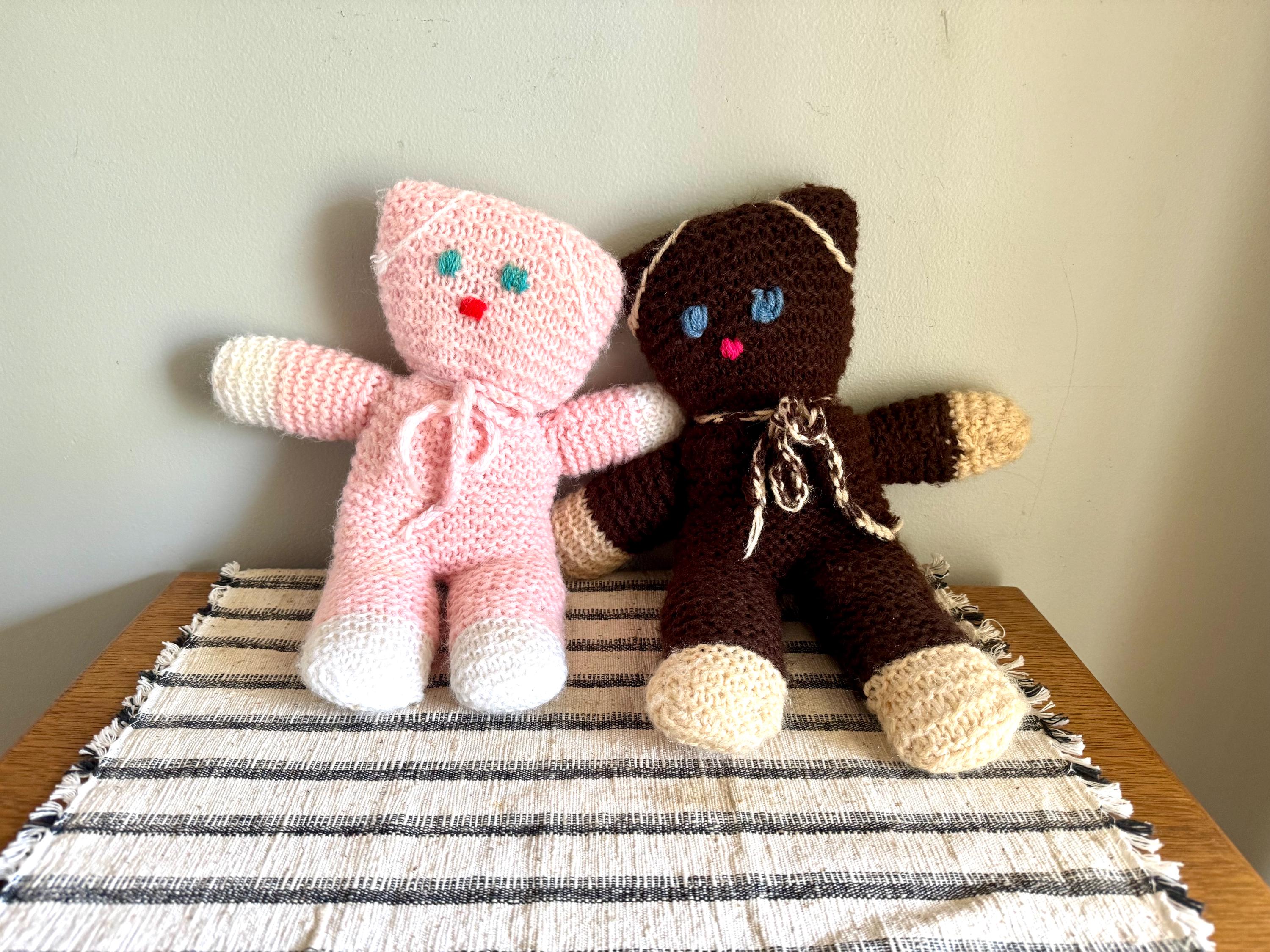 Vtg Crochet Teddy Bears| Pair of Hand Knitted Teddy Bears | Vintage Toy| His and Hers Hand Knitted Stuffed Animals| Pink and Brown Bears