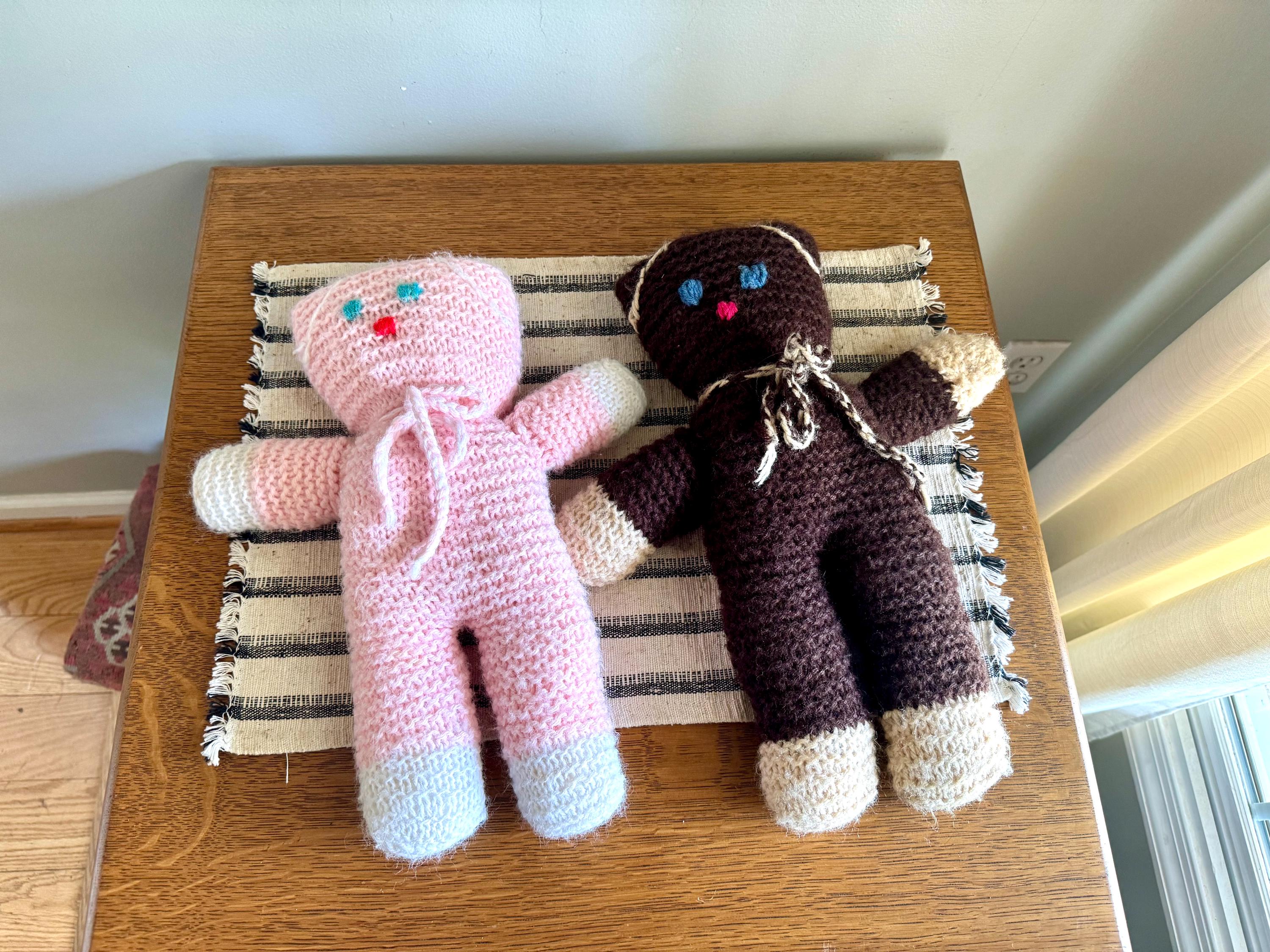 Vtg Crochet Teddy Bears| Pair of Hand Knitted Teddy Bears | Vintage Toy| His and Hers Hand Knitted Stuffed Animals| Pink and Brown Bears
