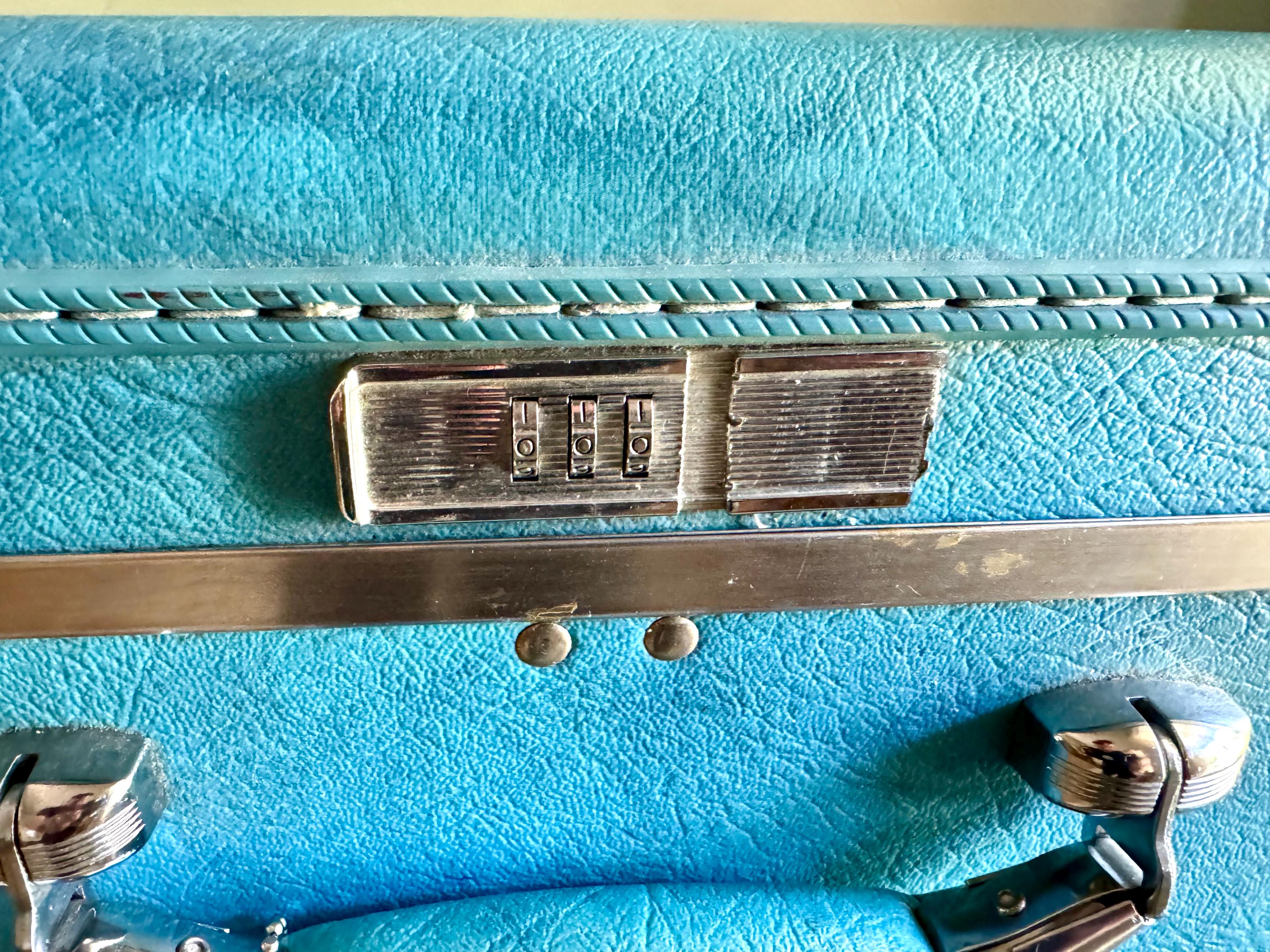Vtg American Tourister Turquoise Marbled Luggage| American Tourister Suitcase| Large Size A/T Escort Suitcase | Turquoise Blue Suitcase