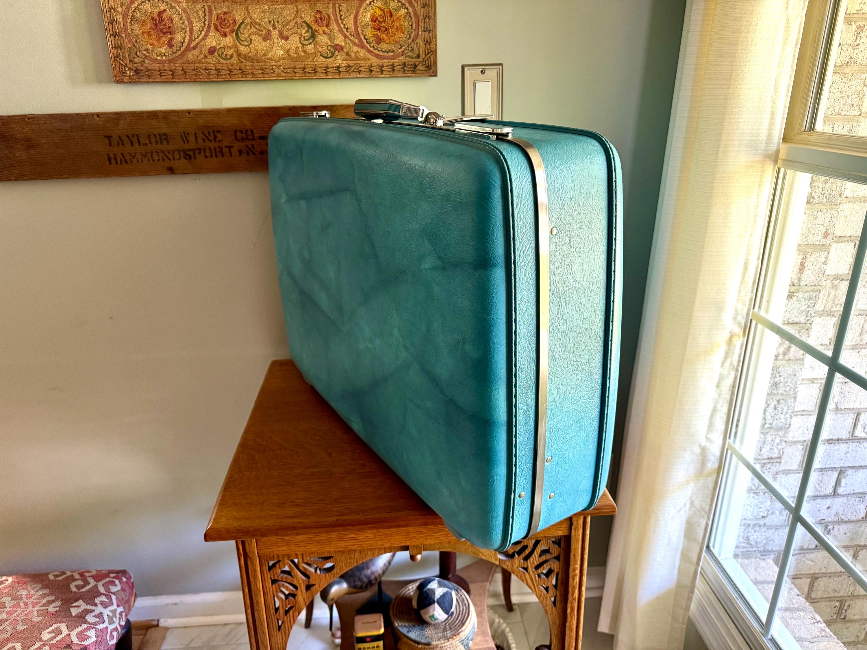 Vtg American Tourister Turquoise Marbled Luggage| American Tourister Suitcase| Large Size A/T Escort Suitcase | Turquoise Blue Suitcase