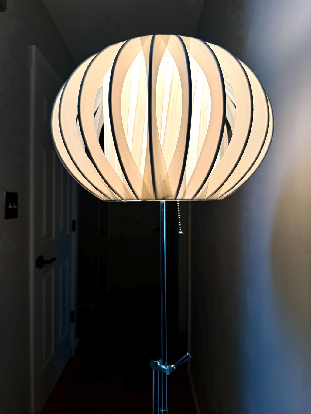 Vintage Mid Century Modern Adjustable Pleated Ribbon Shade Lamp | Pleated Drum Shade Adjustable Floor Lamp | Cloth Shade MCM Floor Lamp