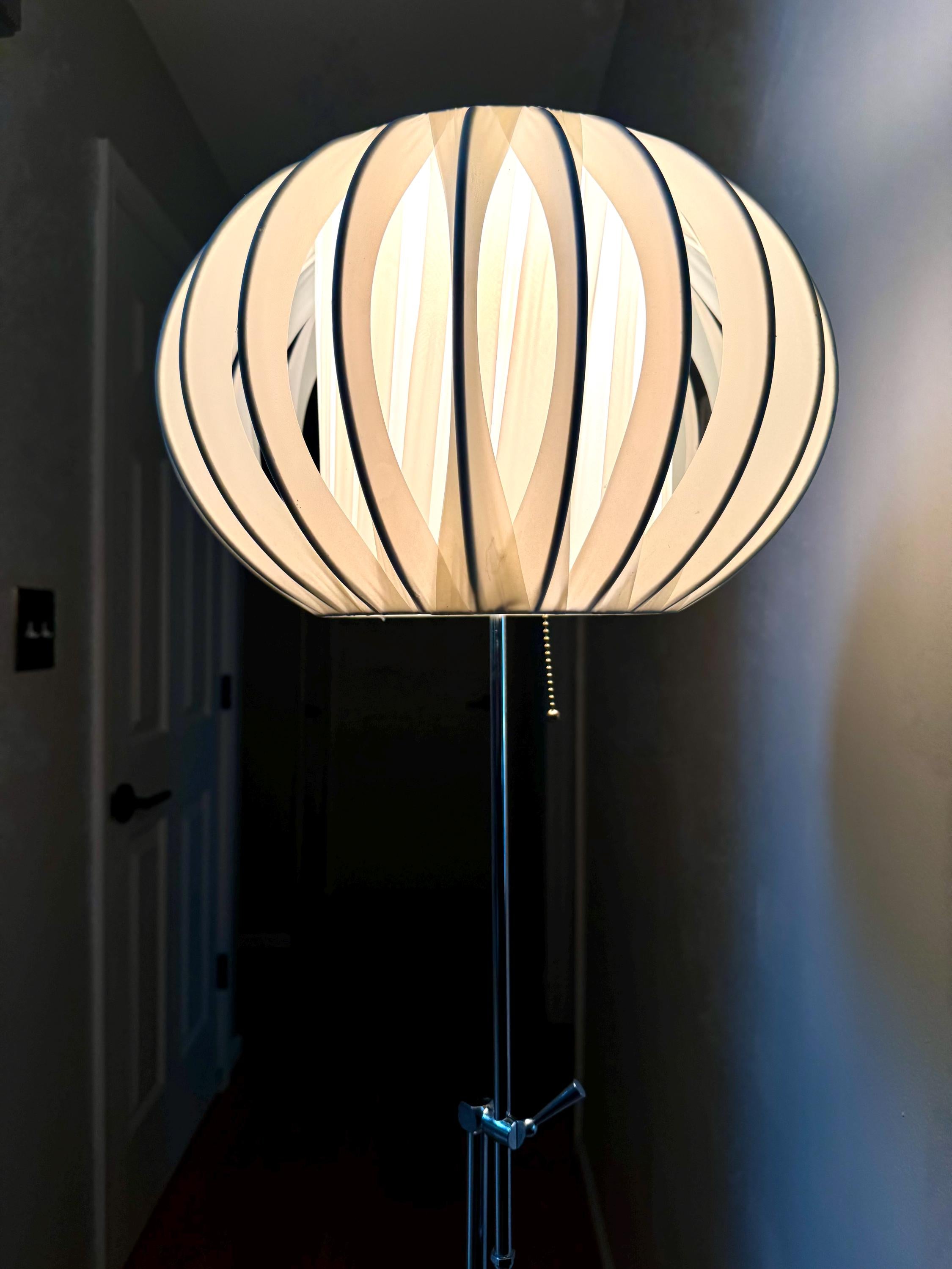 Vintage Mid Century Modern Adjustable Pleated Ribbon Shade Lamp | Pleated Drum Shade Adjustable Floor Lamp | Cloth Shade MCM Floor Lamp