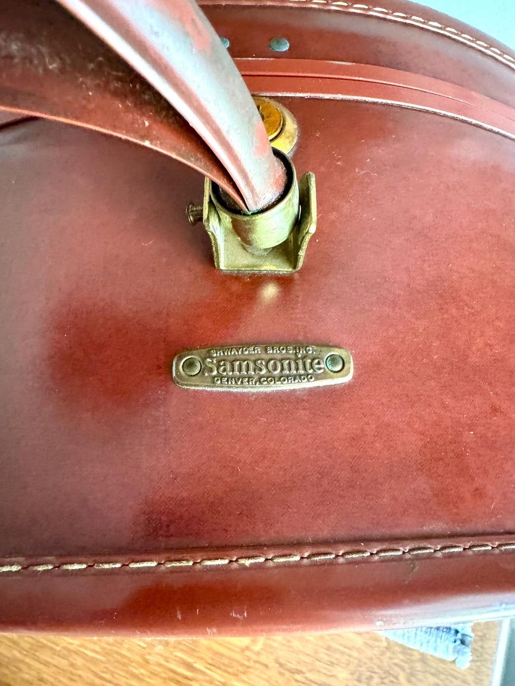 Samsonite Hardshell Round Suitcase | 50's Retro Luggage | Vintage Hard Case Round Suitcase | Samsonite 4920 Shwayder Bros Case