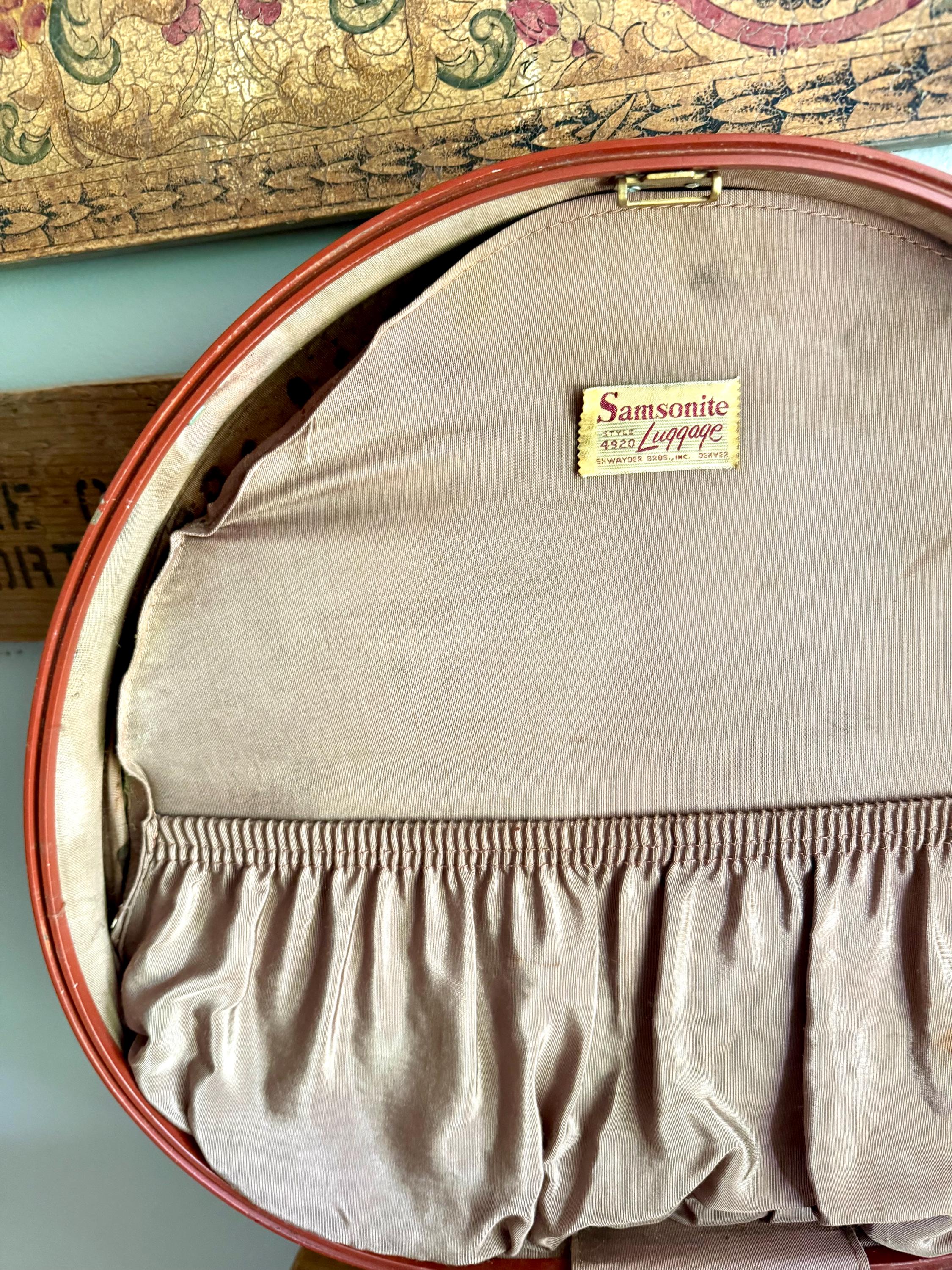 Samsonite Hardshell Round Suitcase | 50's Retro Luggage | Vintage Hard Case Round Suitcase | Samsonite 4920 Shwayder Bros Case