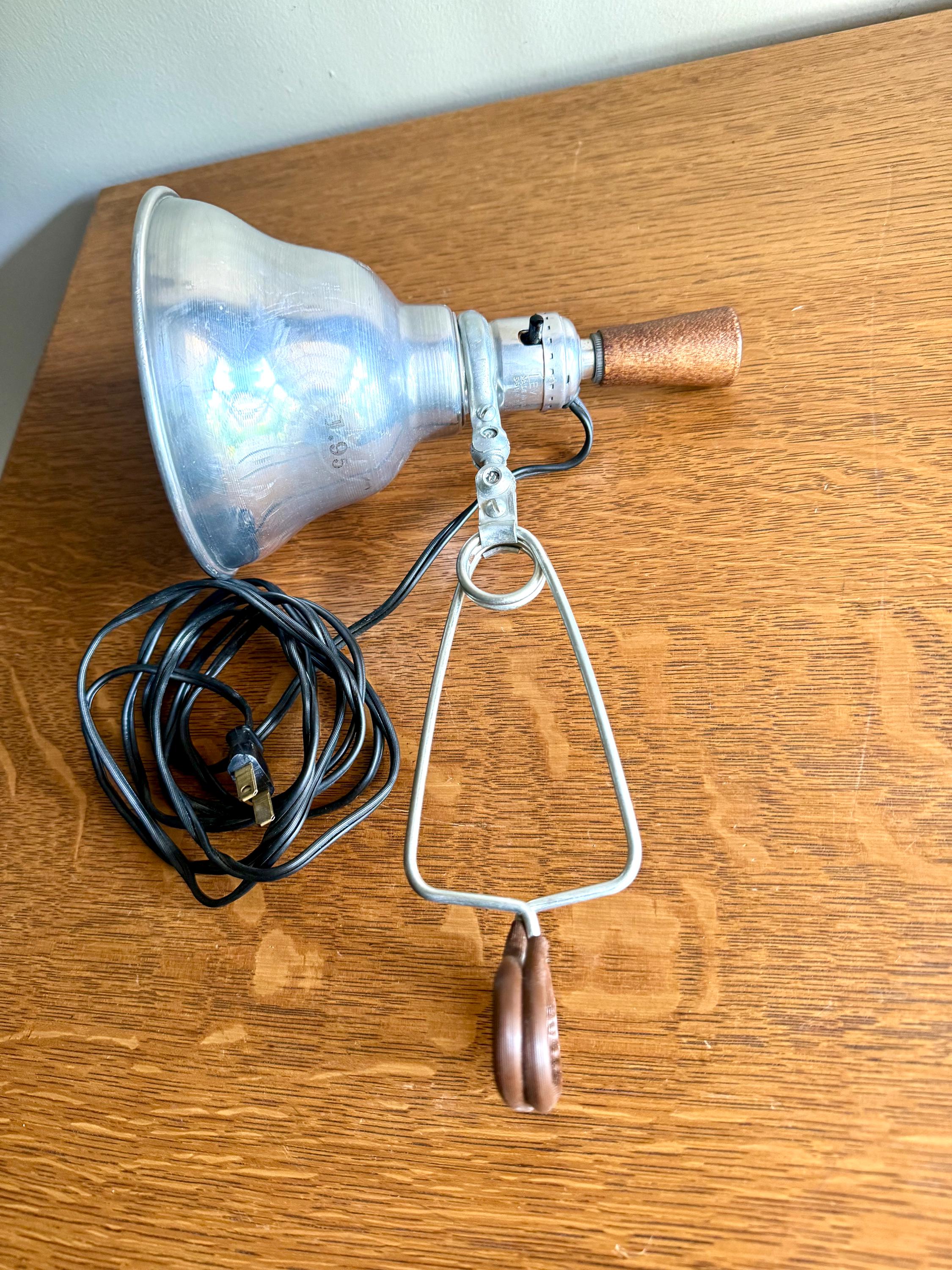 Vtg Aluminum Clamp Lamp | Wood Knob Clamp Lamp | Leviton Work Lamp | Photography Lamp | Spot lamp | Workstation Lamp