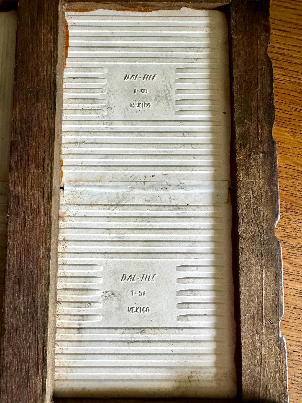 Mexican Tile Square Trivet | Vintage Dal-Tile Tile Trivet Tray | Hand Carved Wood and Mexican Tile Tray | Tile Hot Tray Stand