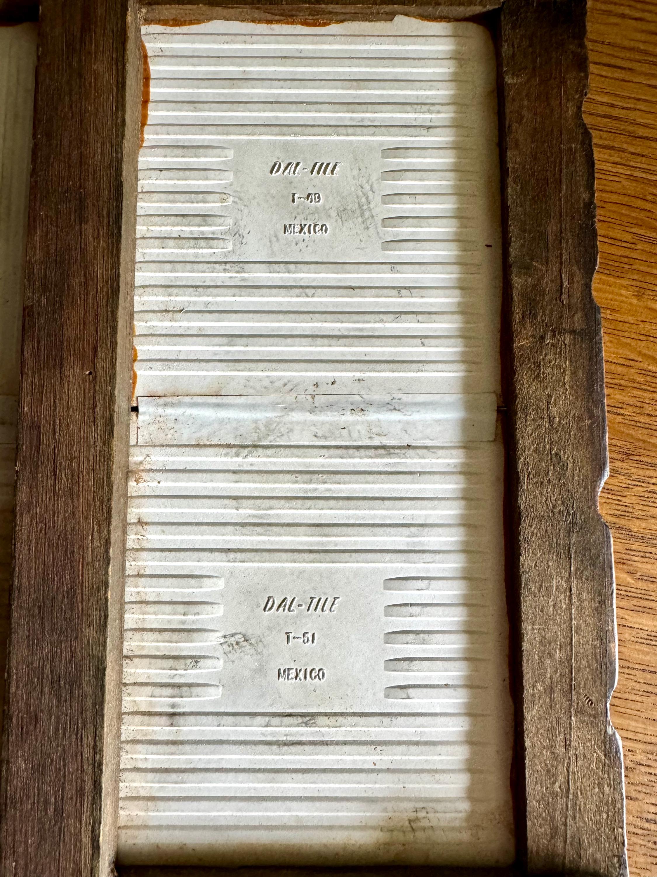 Mexican Tile Square Trivet | Vintage Dal-Tile Tile Trivet Tray | Hand Carved Wood and Mexican Tile Tray | Tile Hot Tray Stand