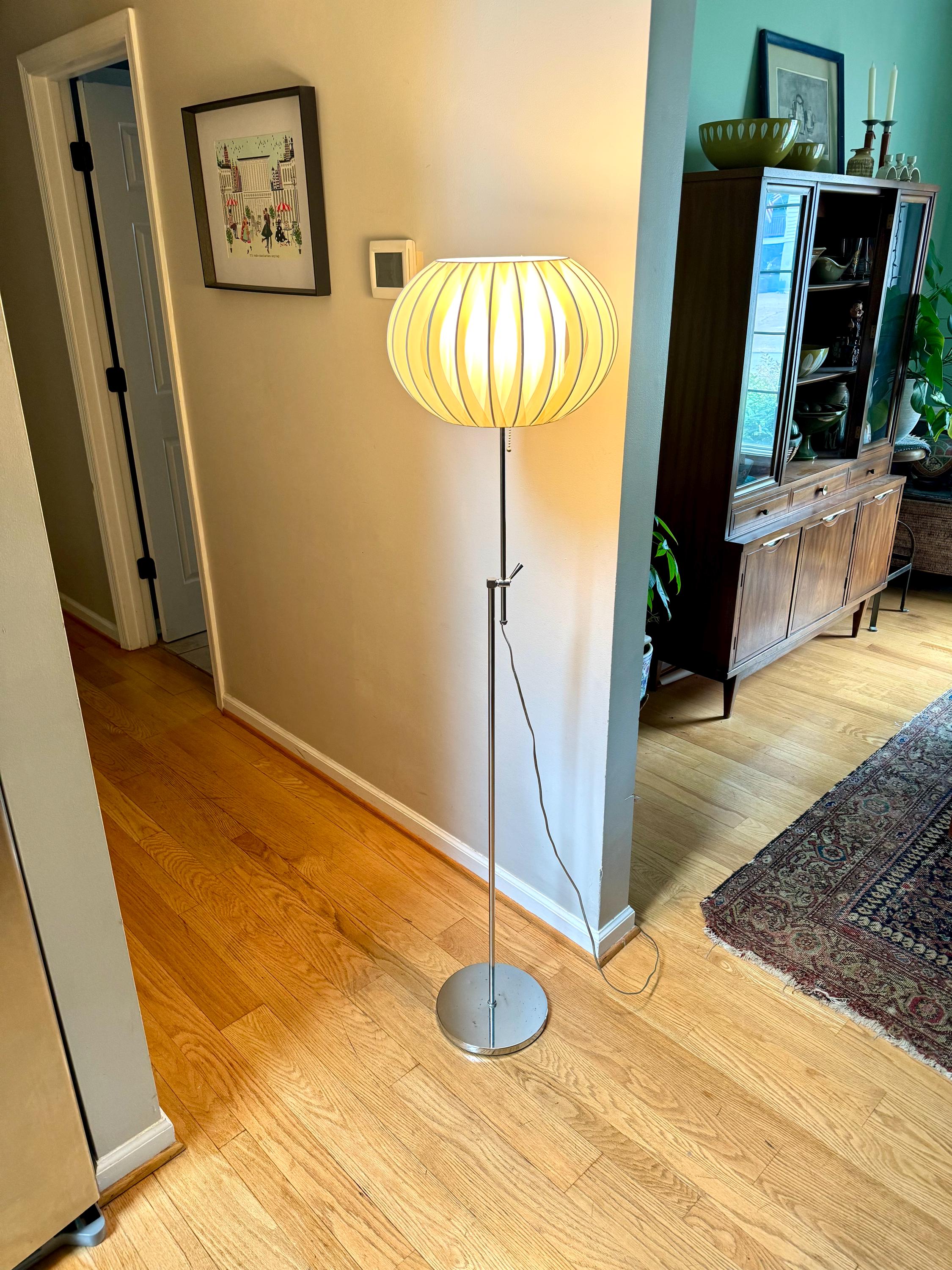 Vintage Mid Century Modern Adjustable Pleated Ribbon Shade Lamp | Pleated Drum Shade Adjustable Floor Lamp | Cloth Shade MCM Floor Lamp