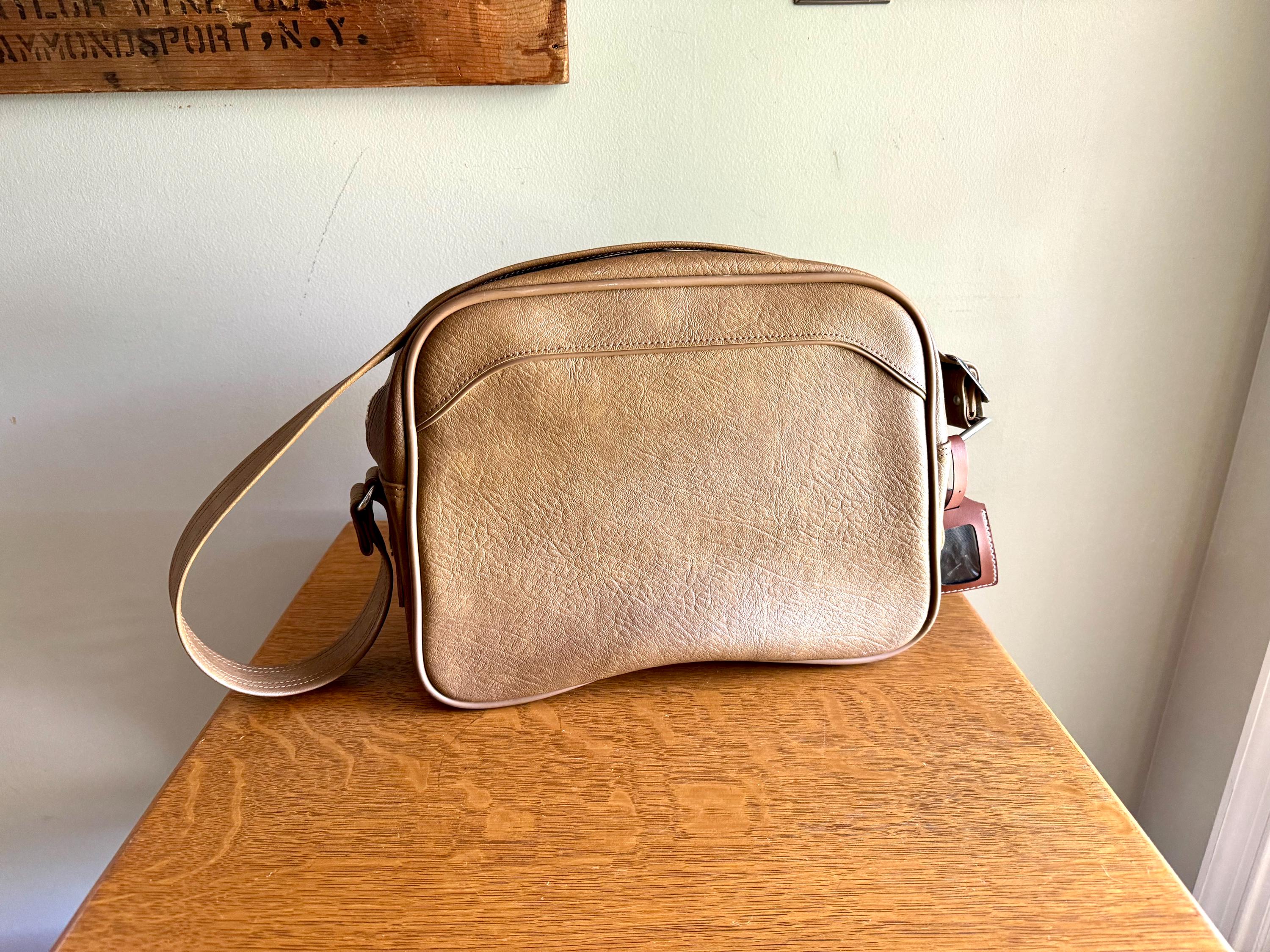 Vtg Brown Escort Shoulder Bag | Brown Vinyl Escort Travel Bag | Vinyl Weekend Bag | Brown Vinyl Shoulder Bag | 60's Vinyl Bag