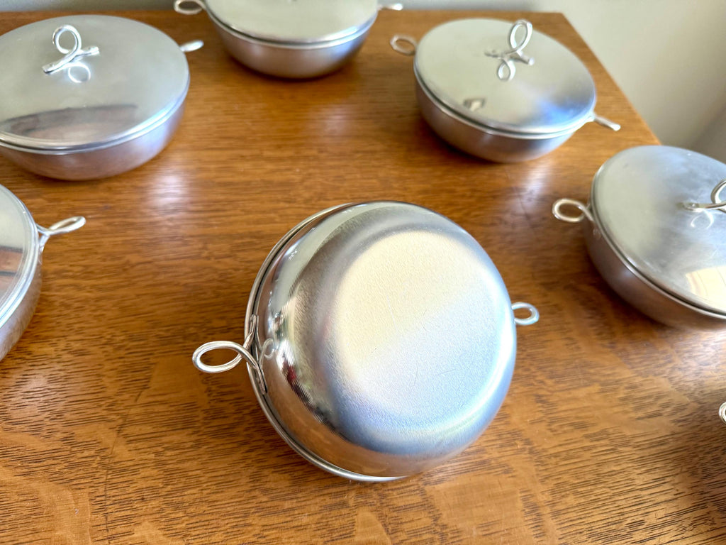 Vtg Set of 7 Aluminum Rice Bowls With Lids | MCM Small Aluminum Bowls With Lids | Camping Bowl Set | Small Cook & Serve Casserole Bowls