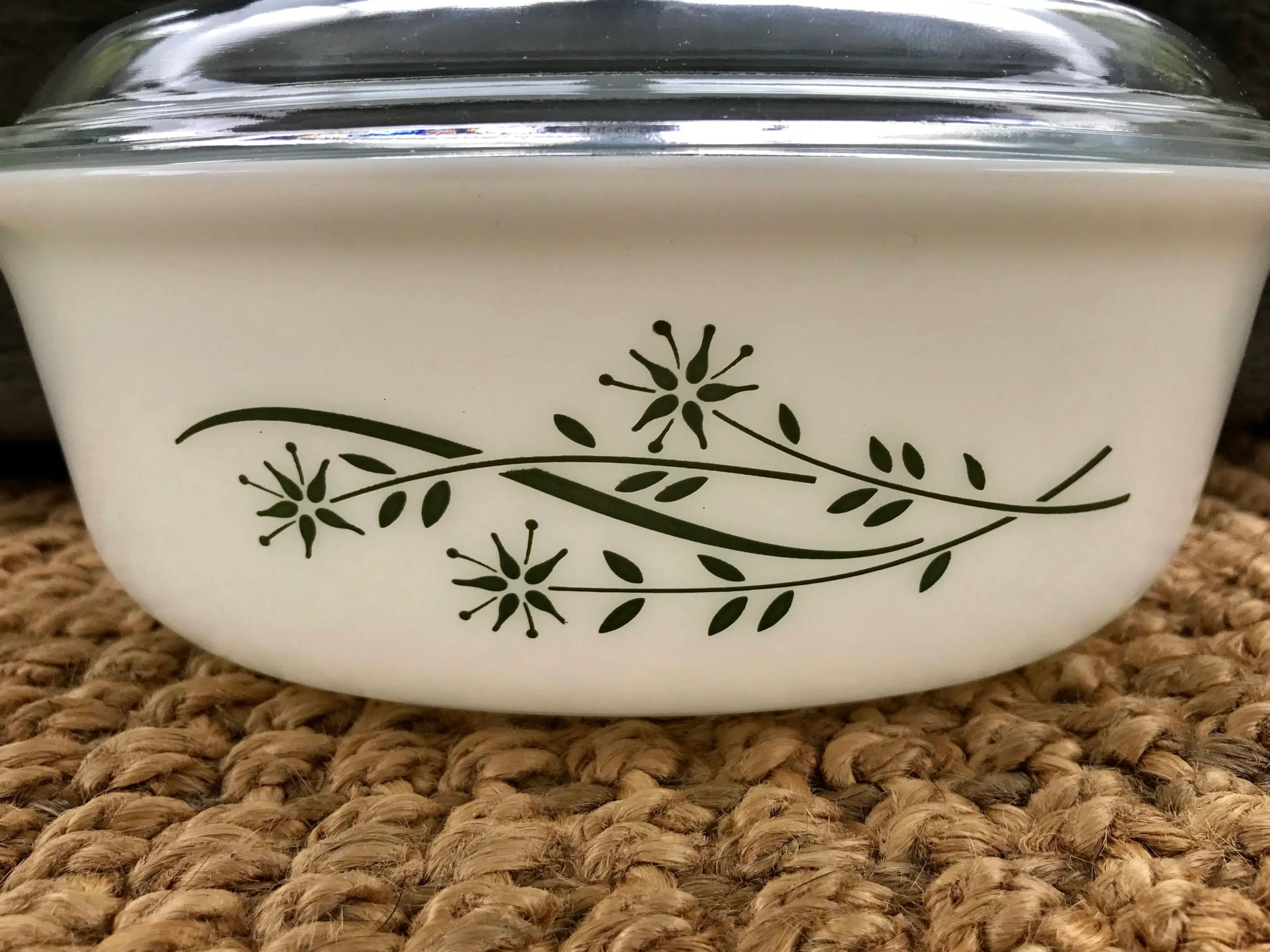 Pyrex 043 Honeysuckle Casserole Dish | Vintage White Pyrex With Sage Green Honeysuckle Pattern | Pyrex Dish | Mid Century Kitchen | 1 1/2 Qt