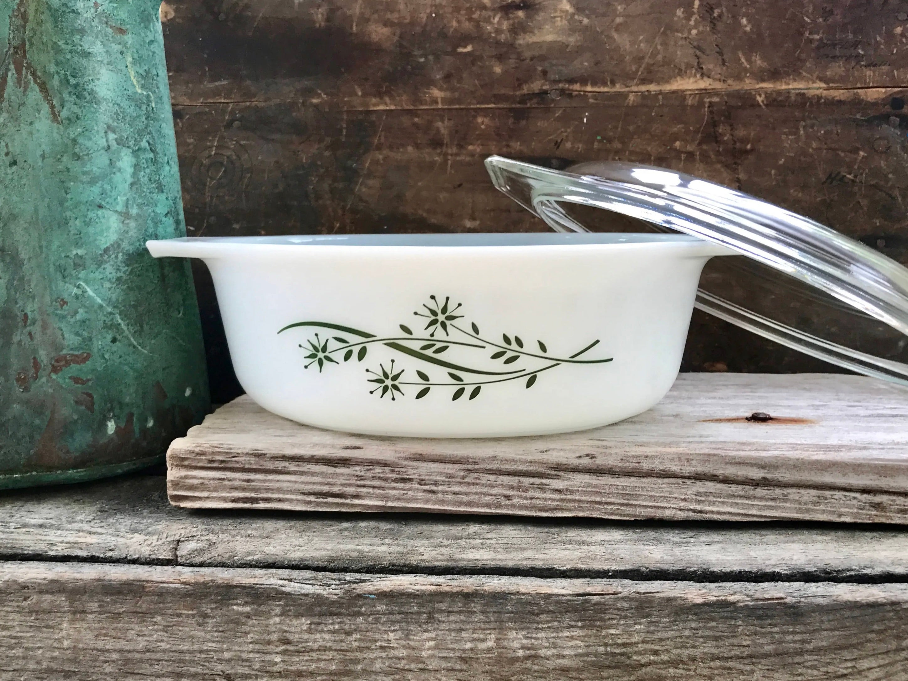 Pyrex 043 Honeysuckle Casserole Dish | Vintage White Pyrex With Sage Green Honeysuckle Pattern | Pyrex Dish | Mid Century Kitchen | 1 1/2 Qt