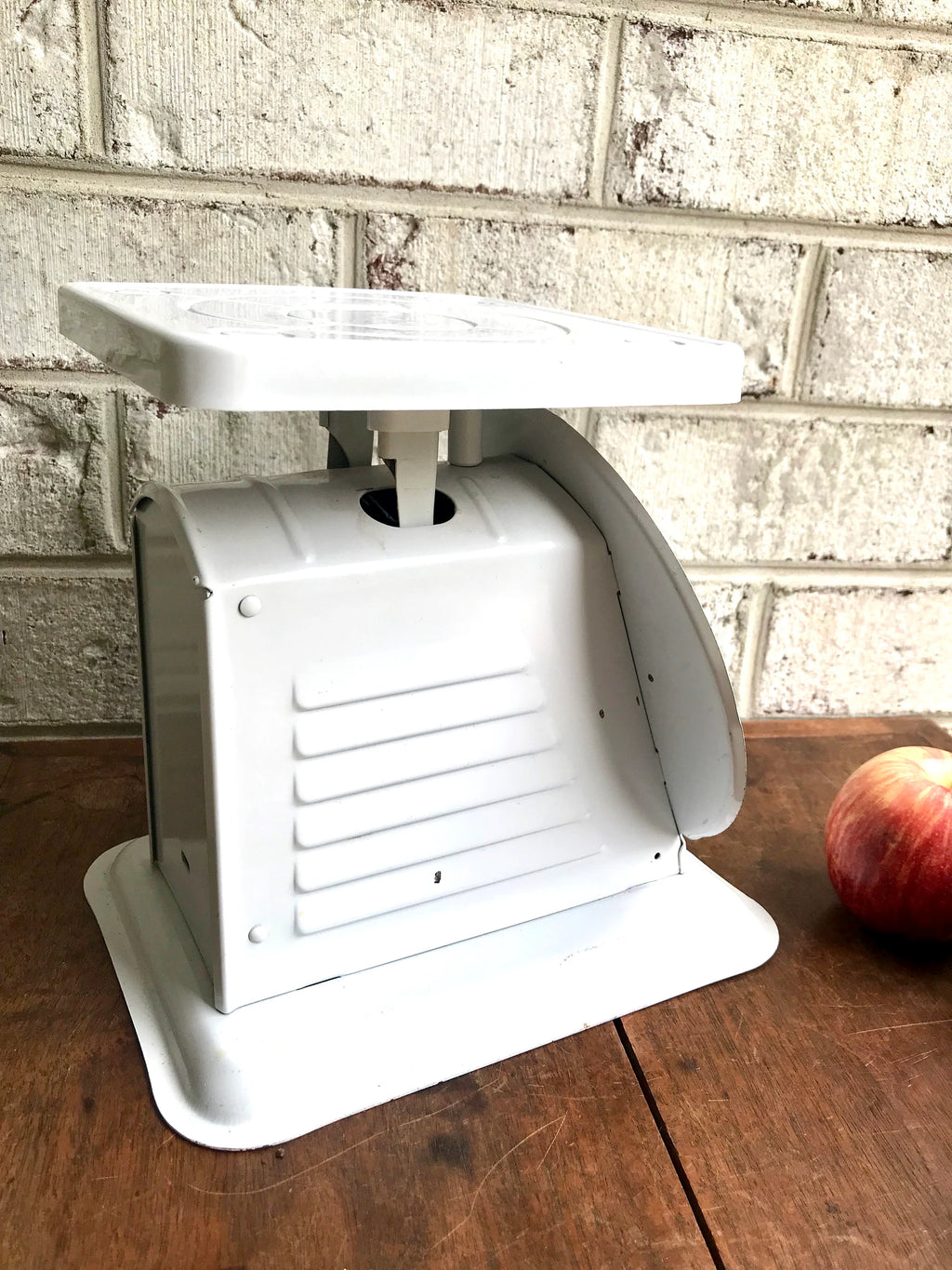 Bright White American Family Scale | Rustic Kitchen Scale | Old Scale| 50s scale | Vintage Scale | Kitchen Scale | Rusty Scale | 25Lbs Scale