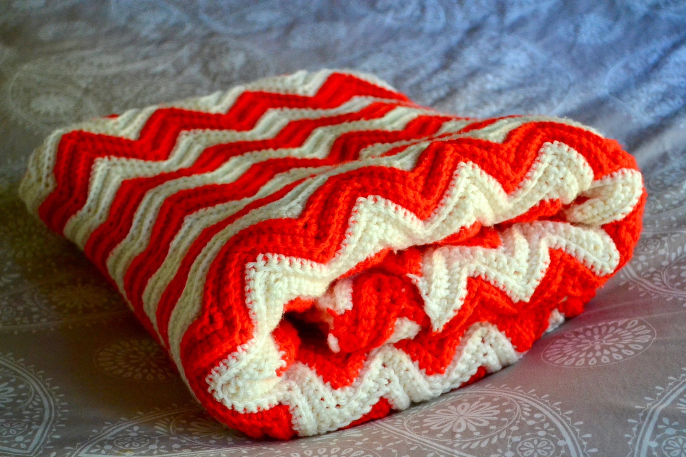 Vtg Afghan Blanket | Two Toned  Zig Zag Crocheted Blanket | Woven Throw Blanket | Knitted Striped Blanket |Travel Throw | Orange & White