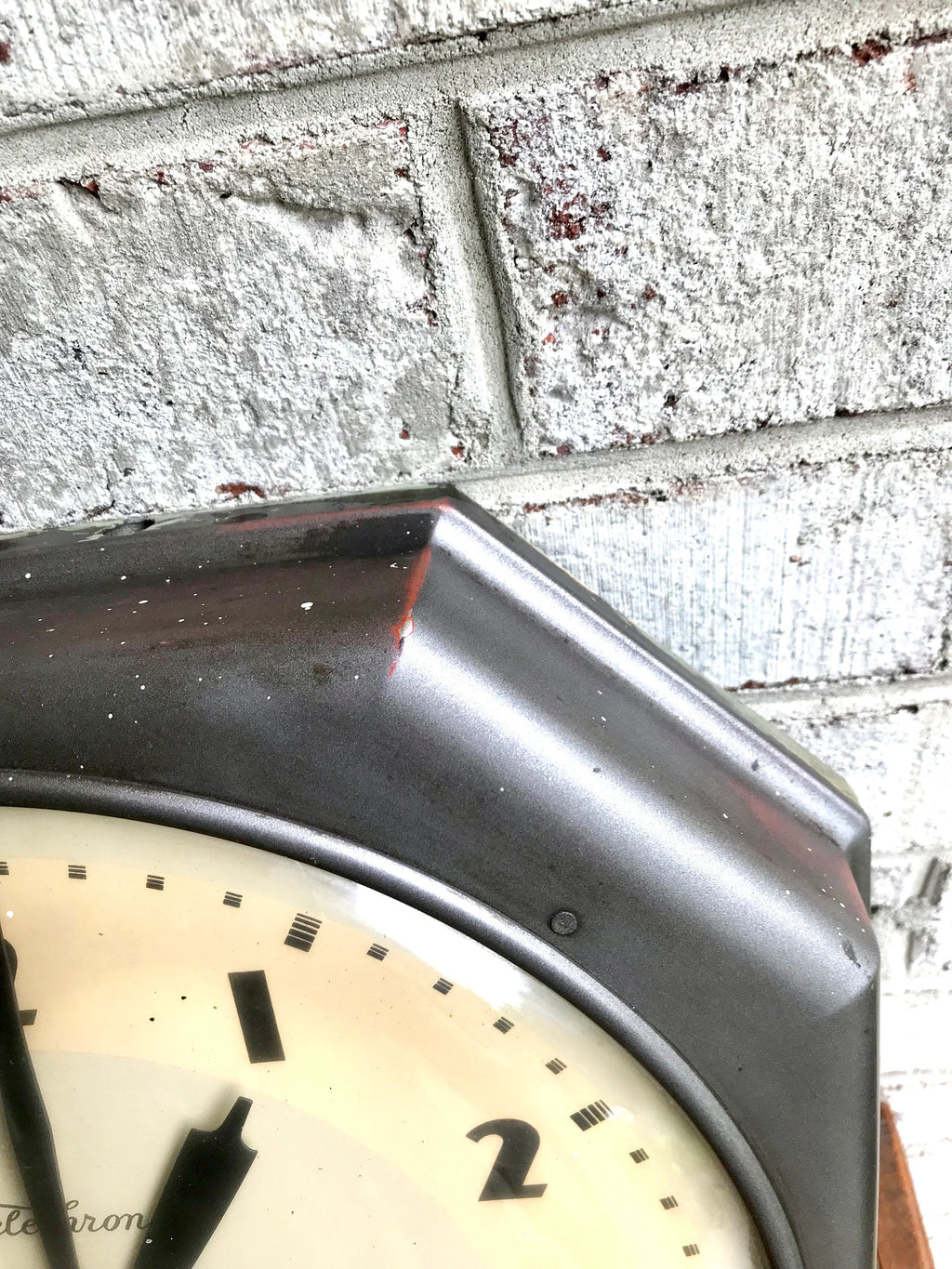 Vintage MCM Telchrom Wall Clock | Classic Industrial Wall Clock | Working Telechrom Wall Clock | Large Metal and Bubble Glass Clock