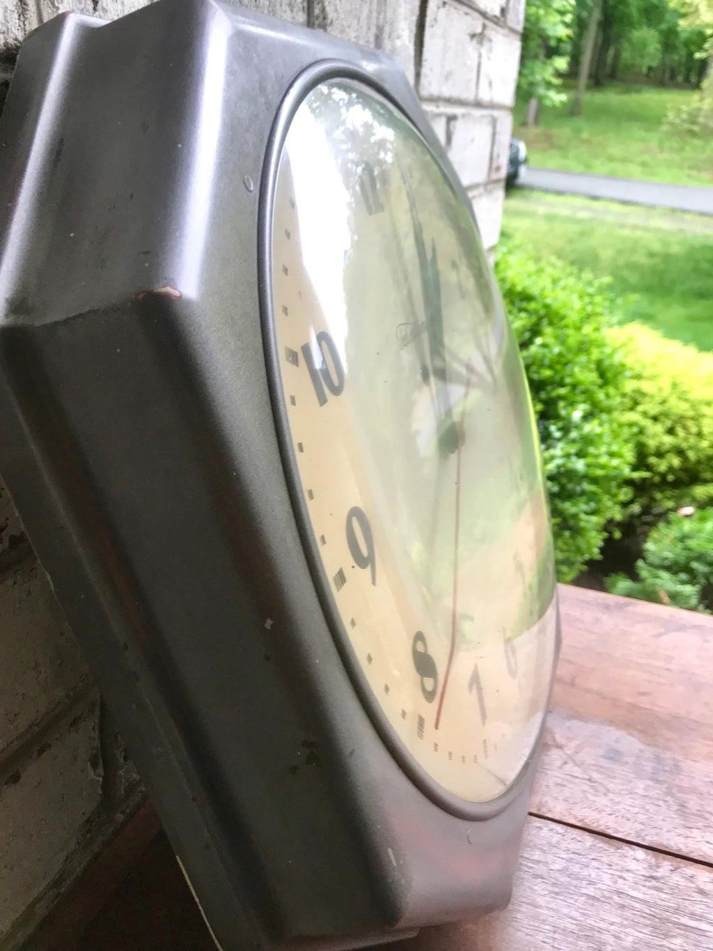 Vintage MCM Telchrom Wall Clock | Classic Industrial Wall Clock | Working Telechrom Wall Clock | Large Metal and Bubble Glass Clock