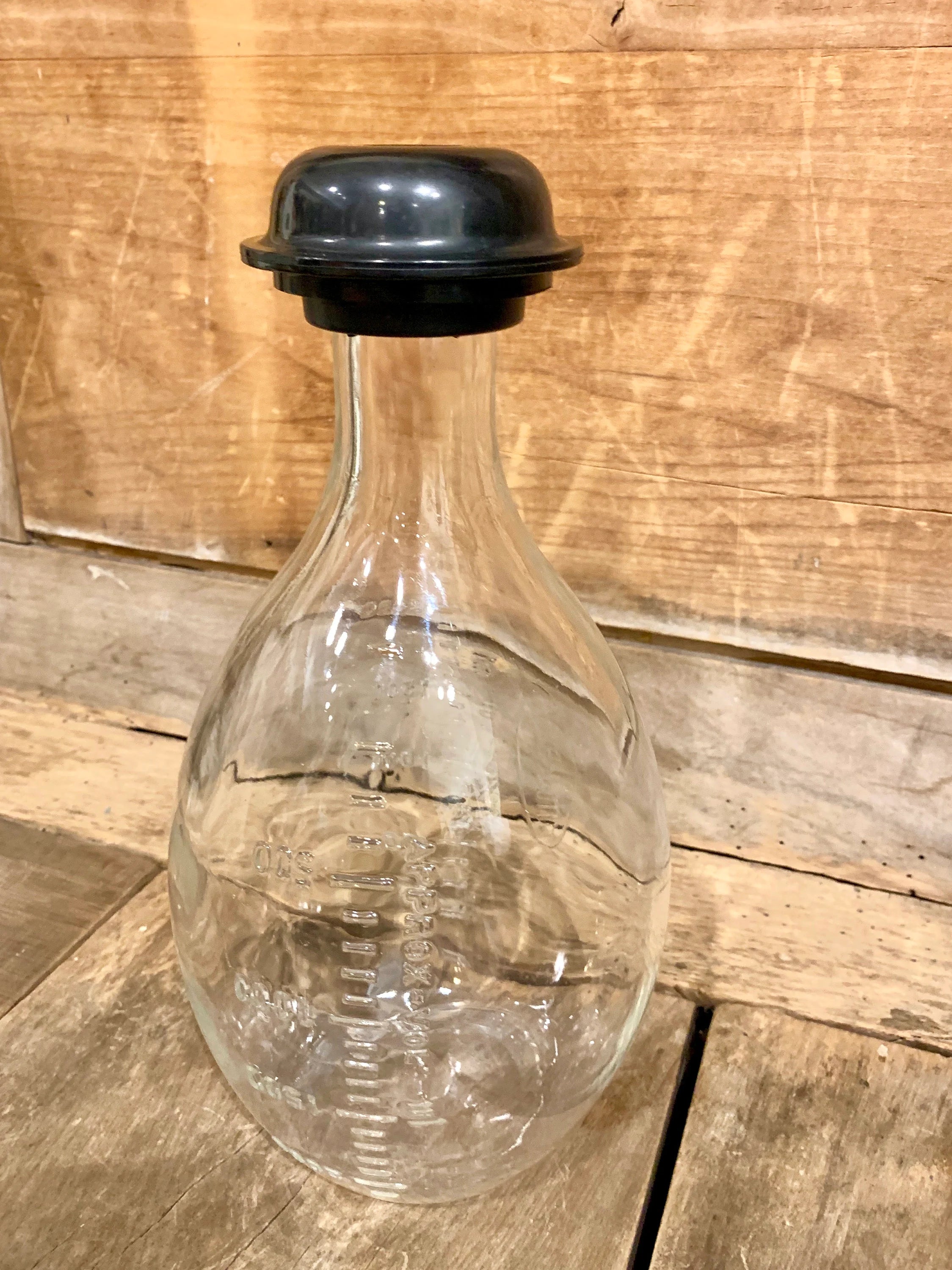 Macbick Laboratory Bottle | Vintage Large American Sterilizer Beaker| Rare Pyrex 2000ml Borosilicate Lab Flask | Apothecary Graduated Bottle