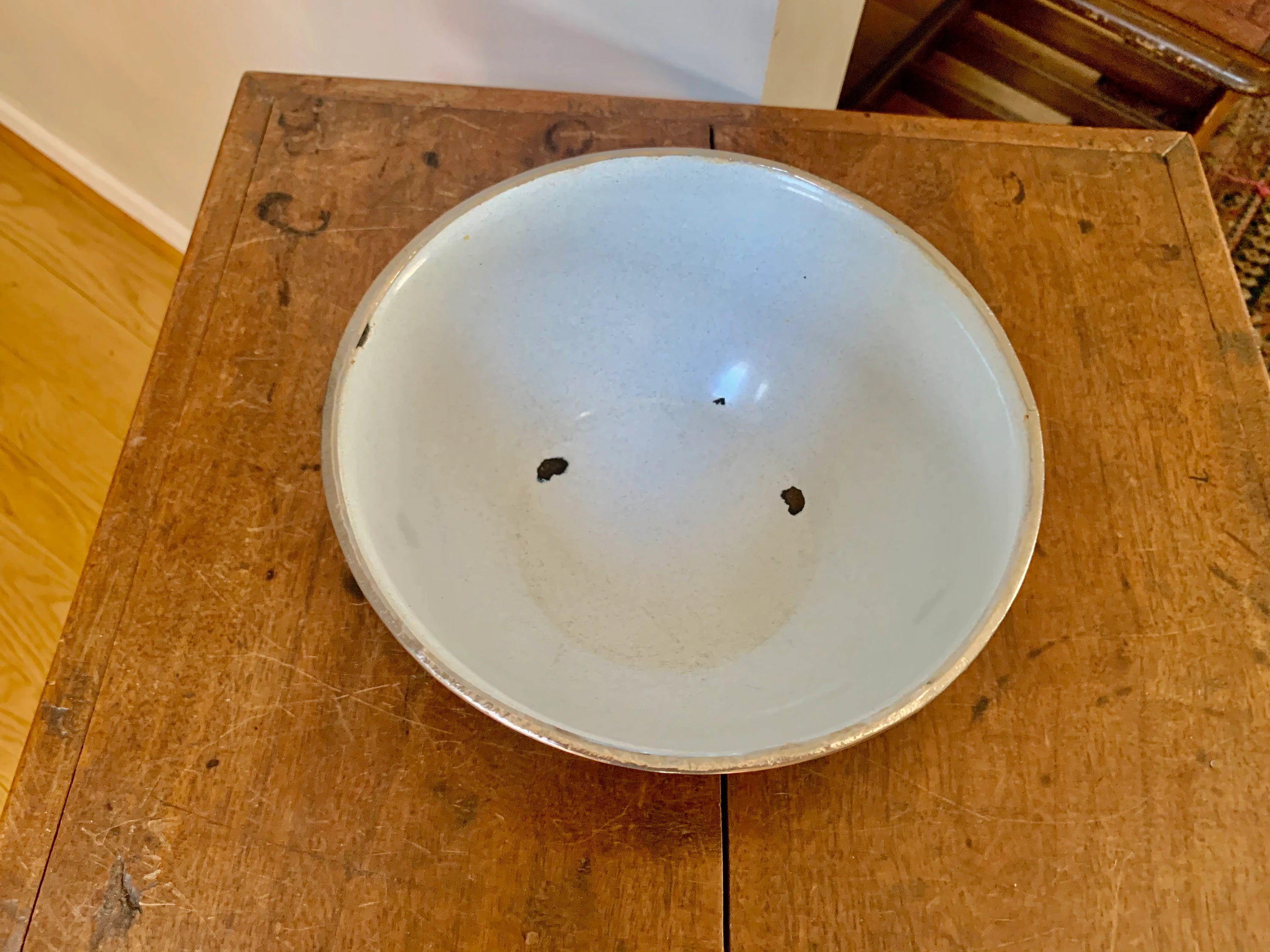 Vintage Green Enamel Bowl With Silver Lip | Avocado Green Distressed Enamel Bowl | Olive Green Enamel Salad Bowl