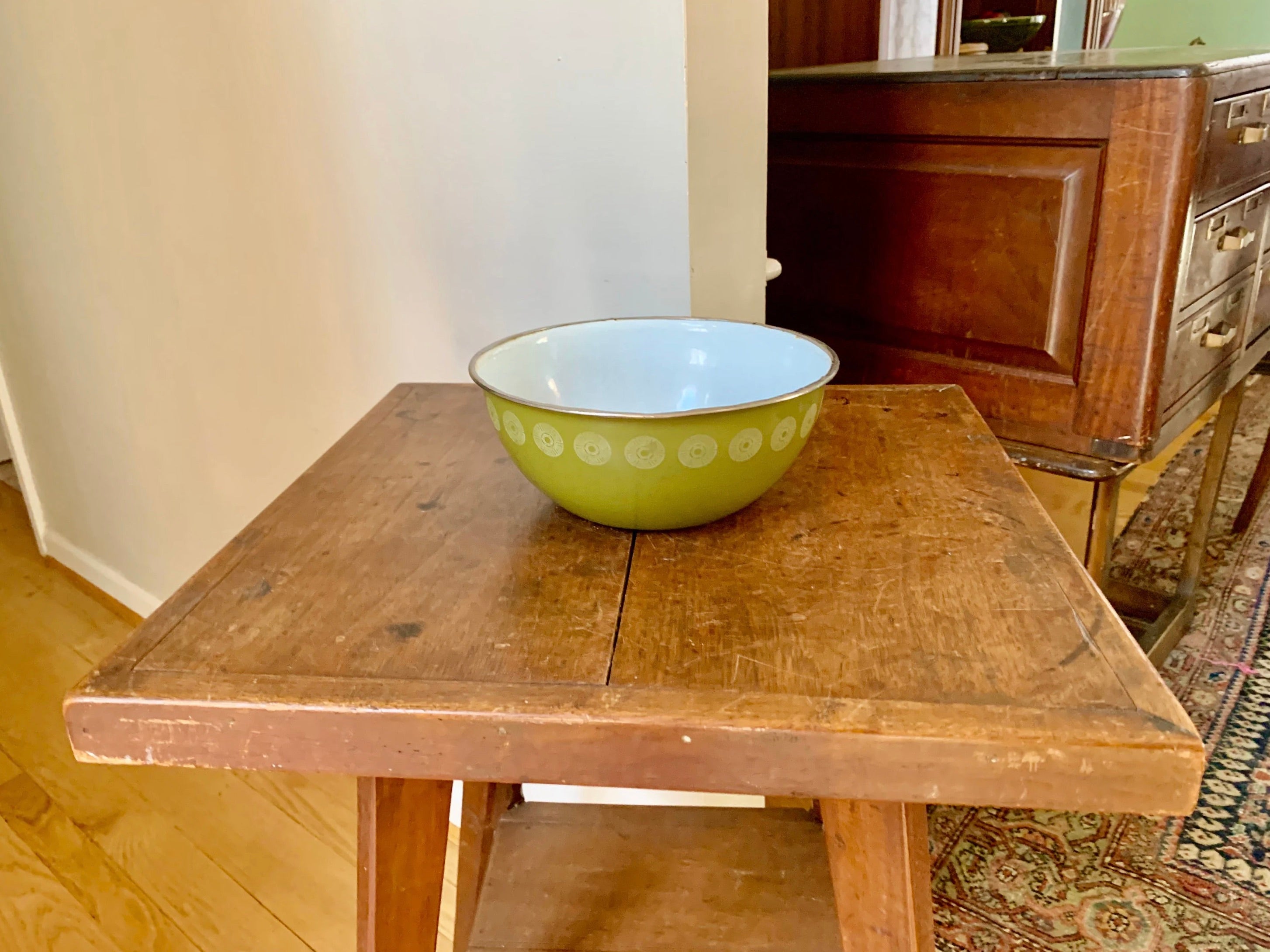 Vintage Green Enamel Bowl With Silver Lip | Avocado Green Distressed Enamel Bowl | Olive Green Enamel Salad Bowl