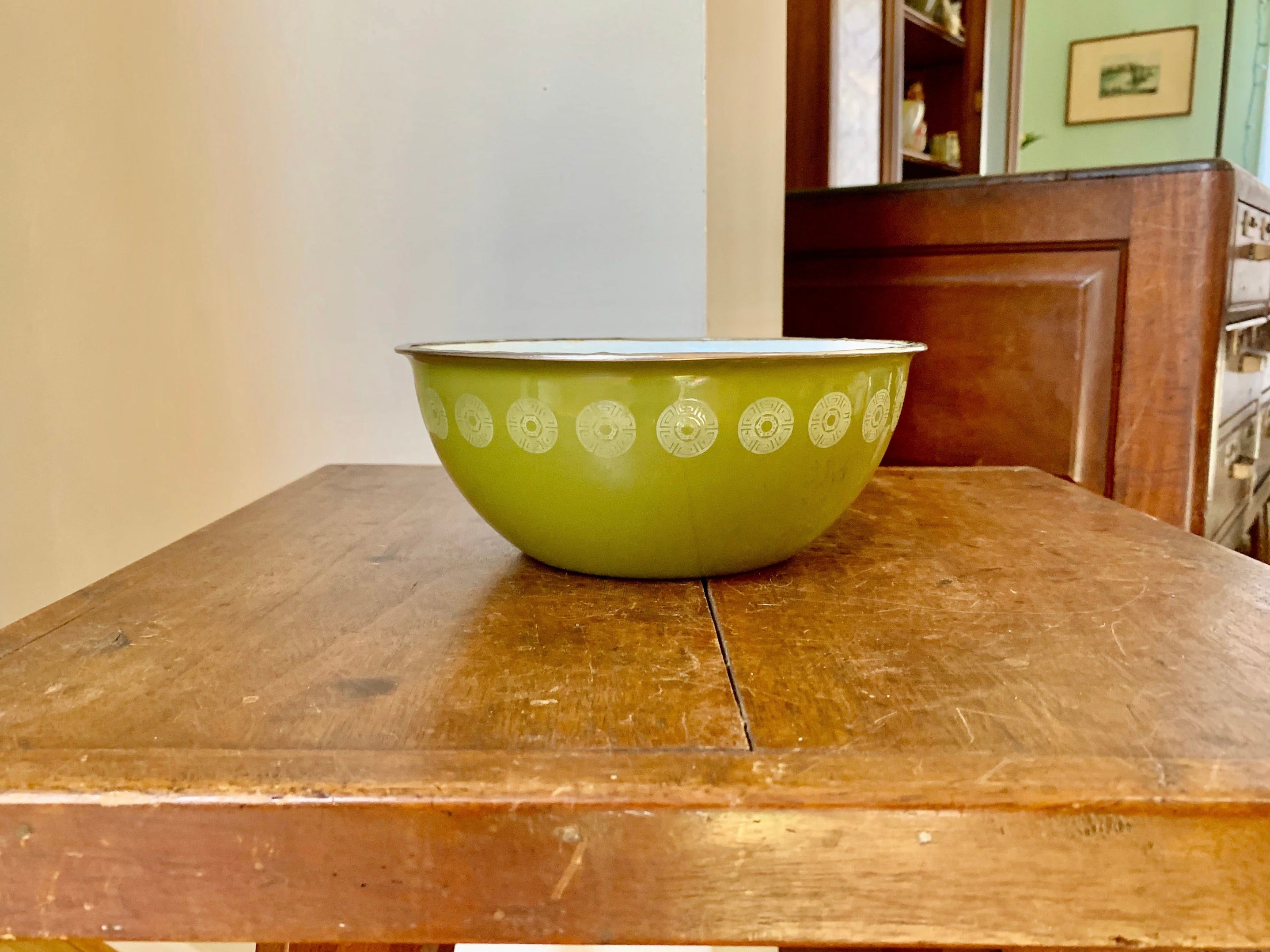Vintage Green Enamel Bowl With Silver Lip | Avocado Green Distressed Enamel Bowl | Olive Green Enamel Salad Bowl