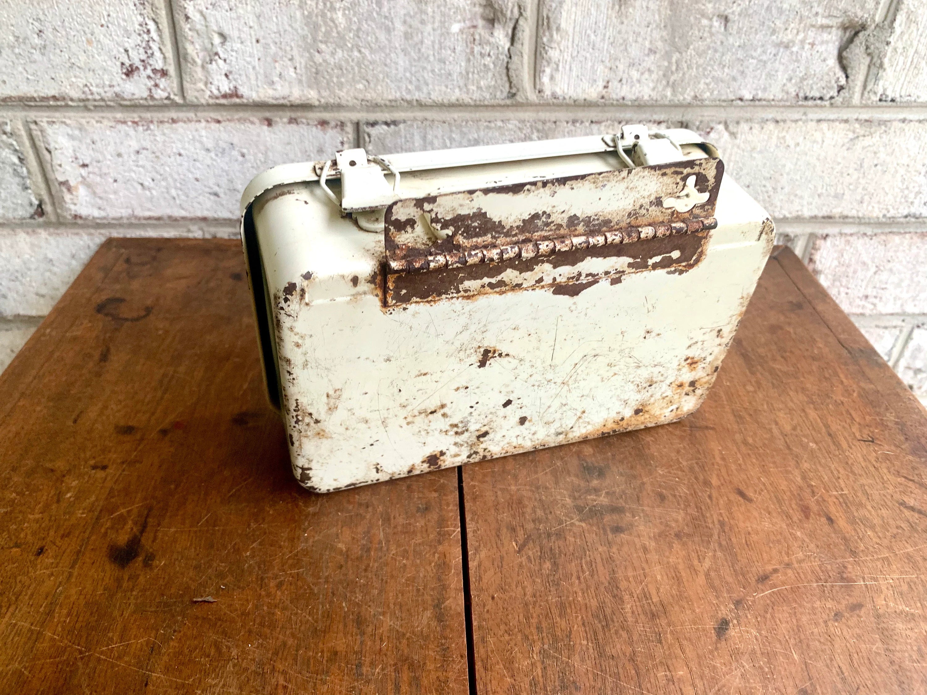 Vtg Rustic Metal First Aid Kit Box | Rustic Storage Box | Distressed Metal First-Aid Kit | Heavy Duty First Aid Kit | First Aid Pac Kit