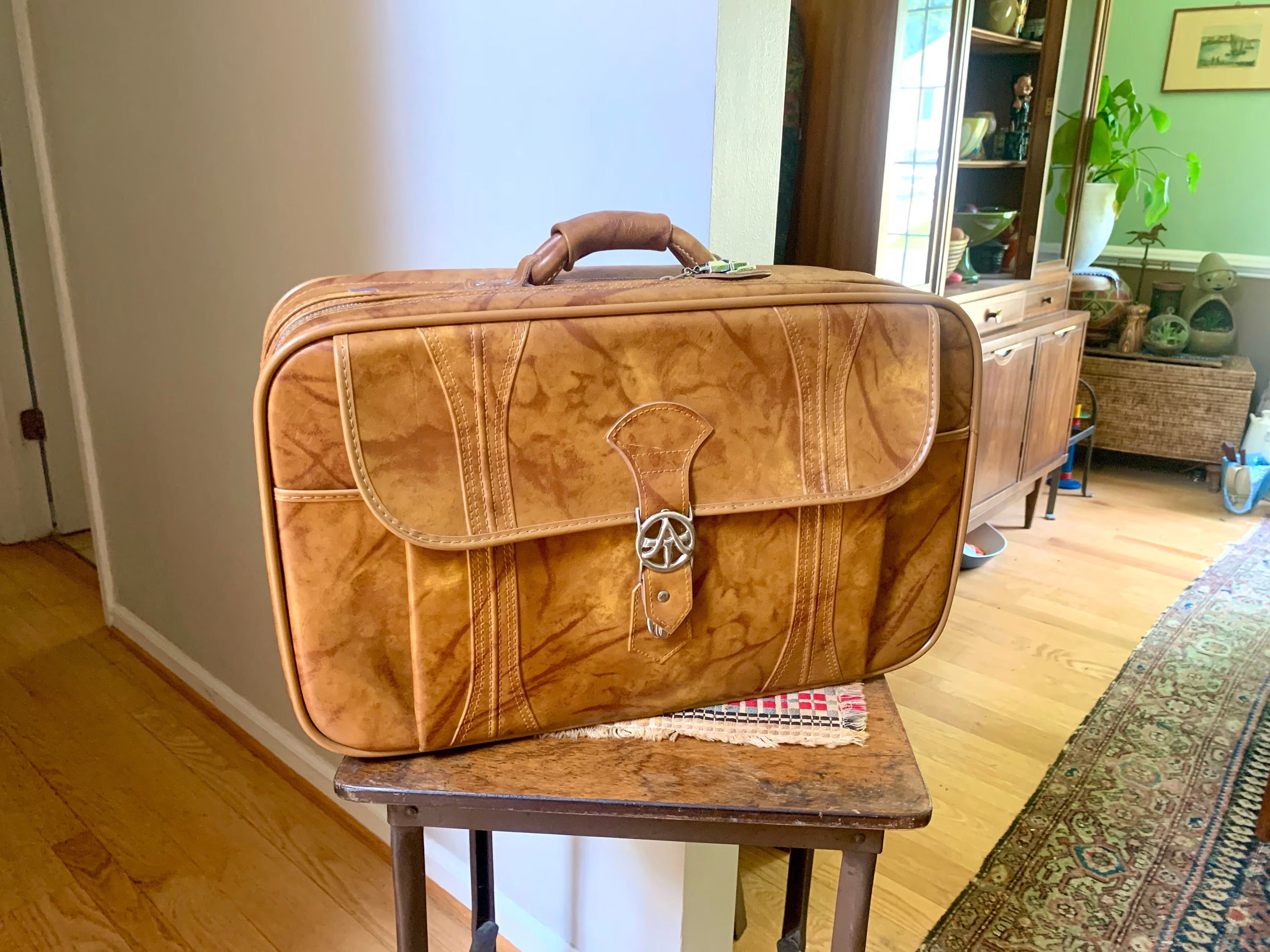 1970's American Tourister Weekender | American Tourister Suitcase | Brown Weekend Luggage Bag| Retro Brown Carry On| Brown Marble Vinyl Bag