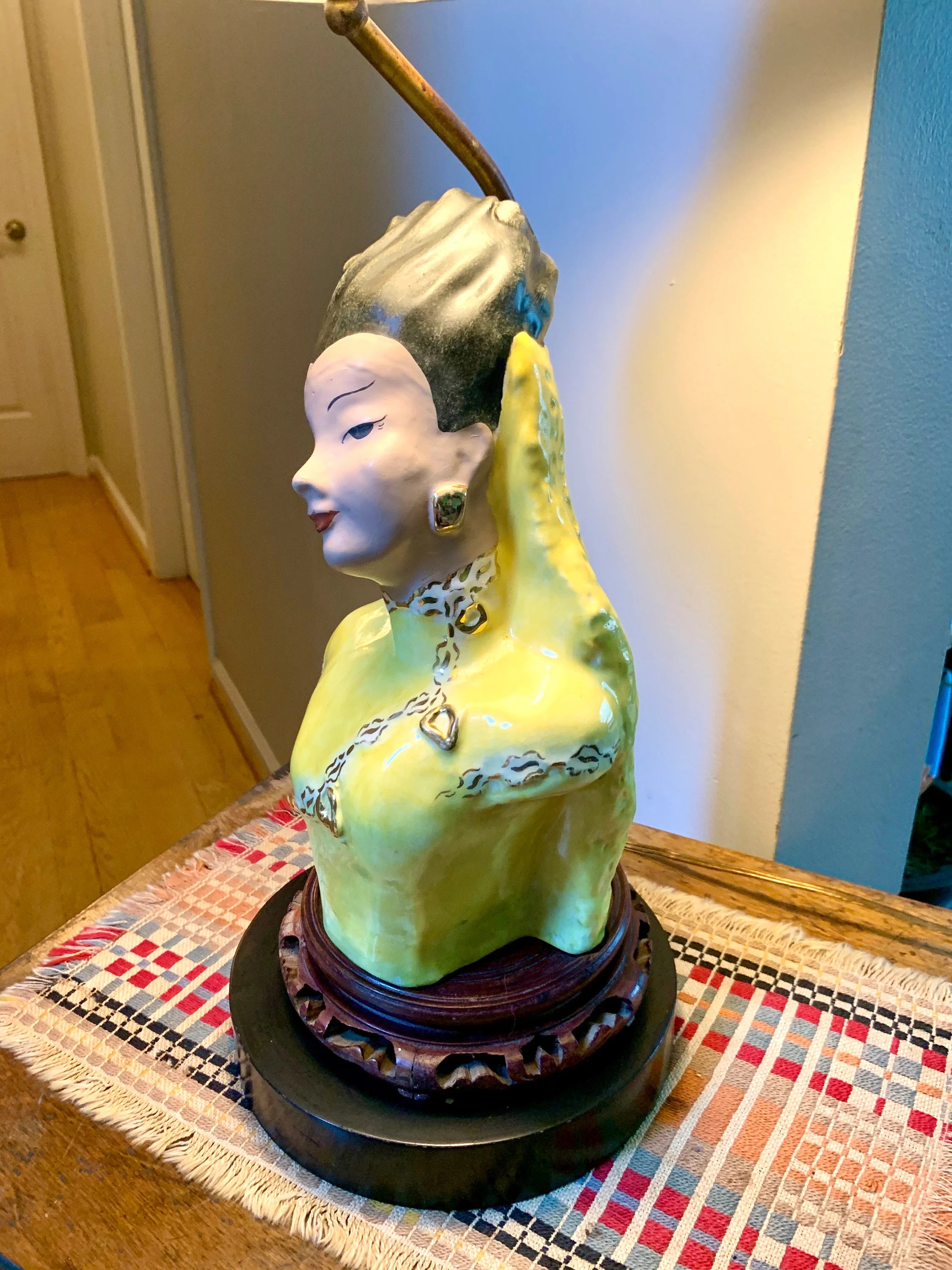 Asian Lady Ceramic Lamp | Vintage Hand Painted Asian Lady Bust Lamp | Geisha Girl Ceramic Lamp | Chinese Lady Lamp