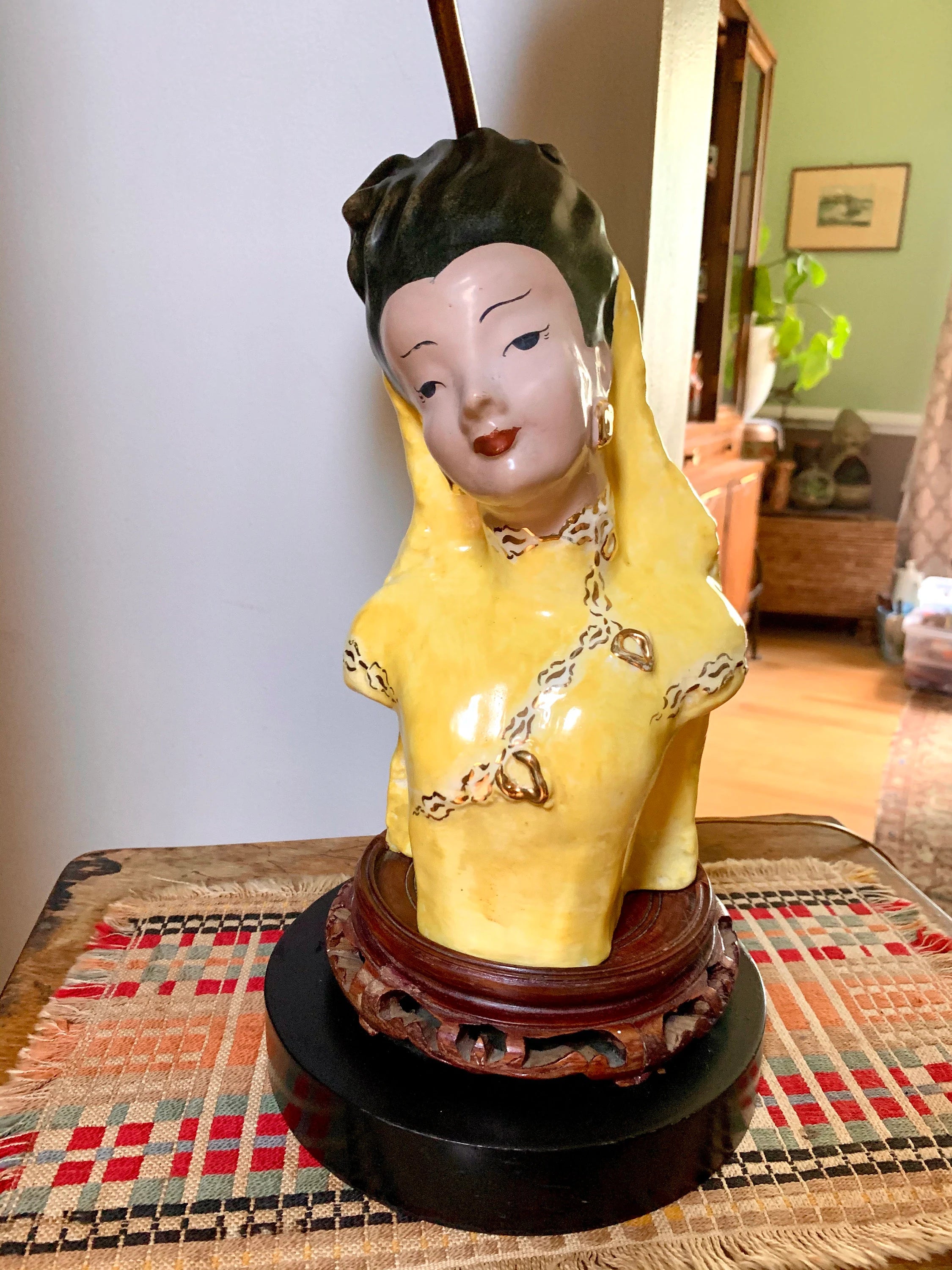 Asian Lady Ceramic Lamp | Vintage Hand Painted Asian Lady Bust Lamp | Geisha Girl Ceramic Lamp | Chinese Lady Lamp
