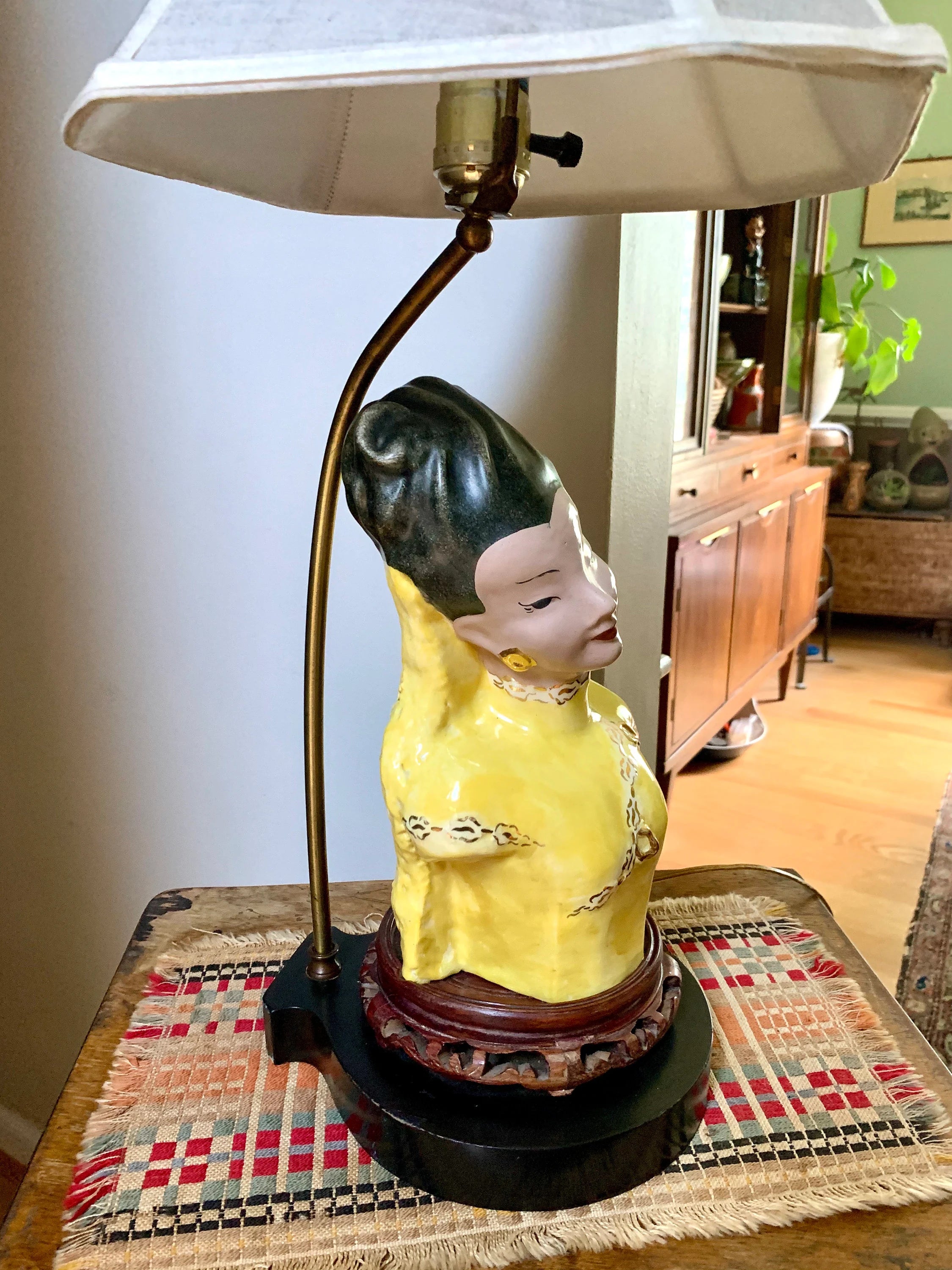 Asian Lady Ceramic Lamp | Vintage Hand Painted Asian Lady Bust Lamp | Geisha Girl Ceramic Lamp | Chinese Lady Lamp