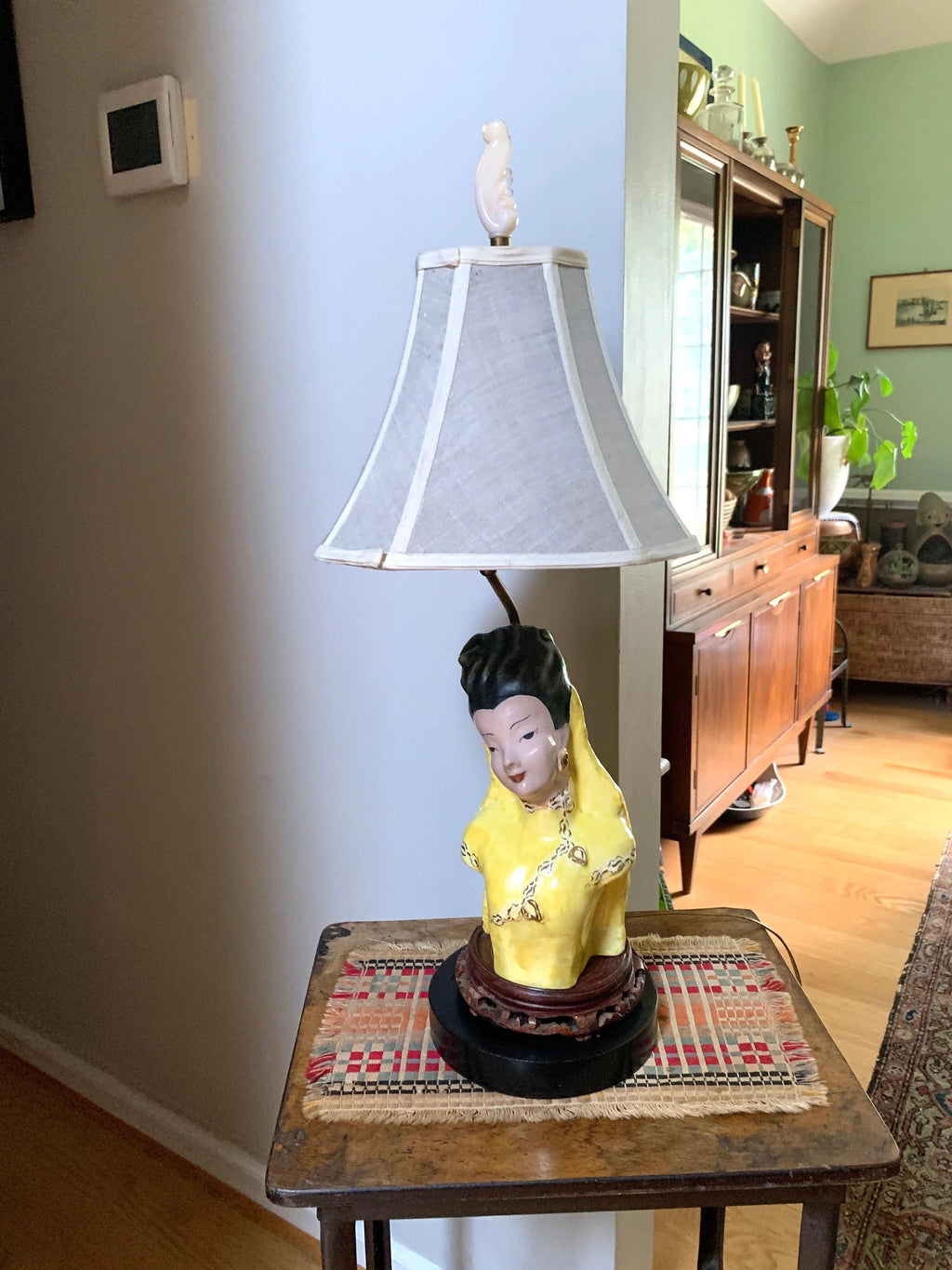 Asian Lady Ceramic Lamp | Vintage Hand Painted Asian Lady Bust Lamp | Geisha Girl Ceramic Lamp | Chinese Lady Lamp