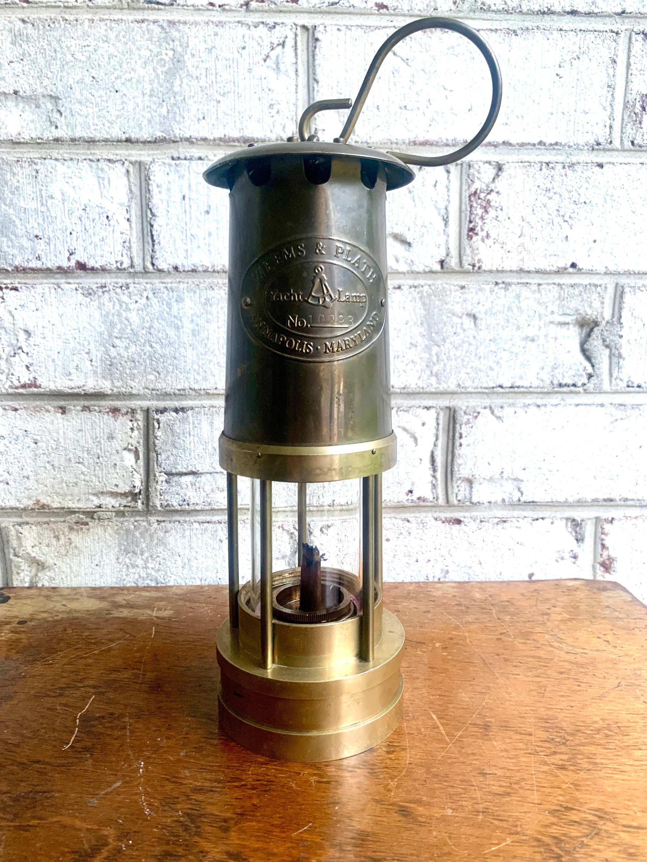 Vtg Brass Weems & Plath Yacht Lamp | Brass Yacht Oil Lamp | Weems and Plath Nautical Oil Lamp | Nautical Decor | Ship's Lamp
