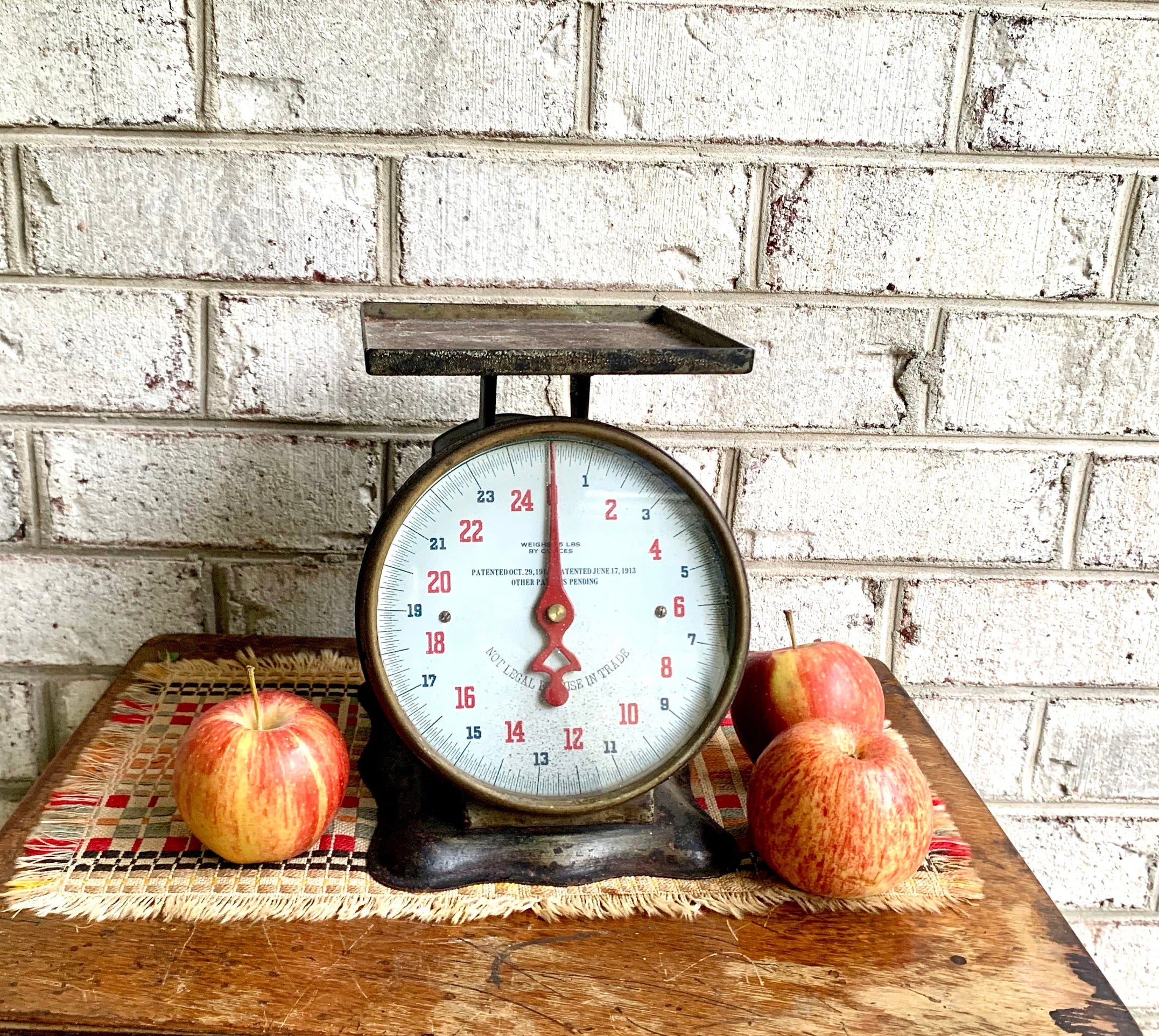 Rustic Kitchen Scale | Distressed 25 lbs. Scale | Old Scale | Glass Face Scale | Vintage Scale | Kitchen Scale | Rusty Scale | 25 lbs Scale