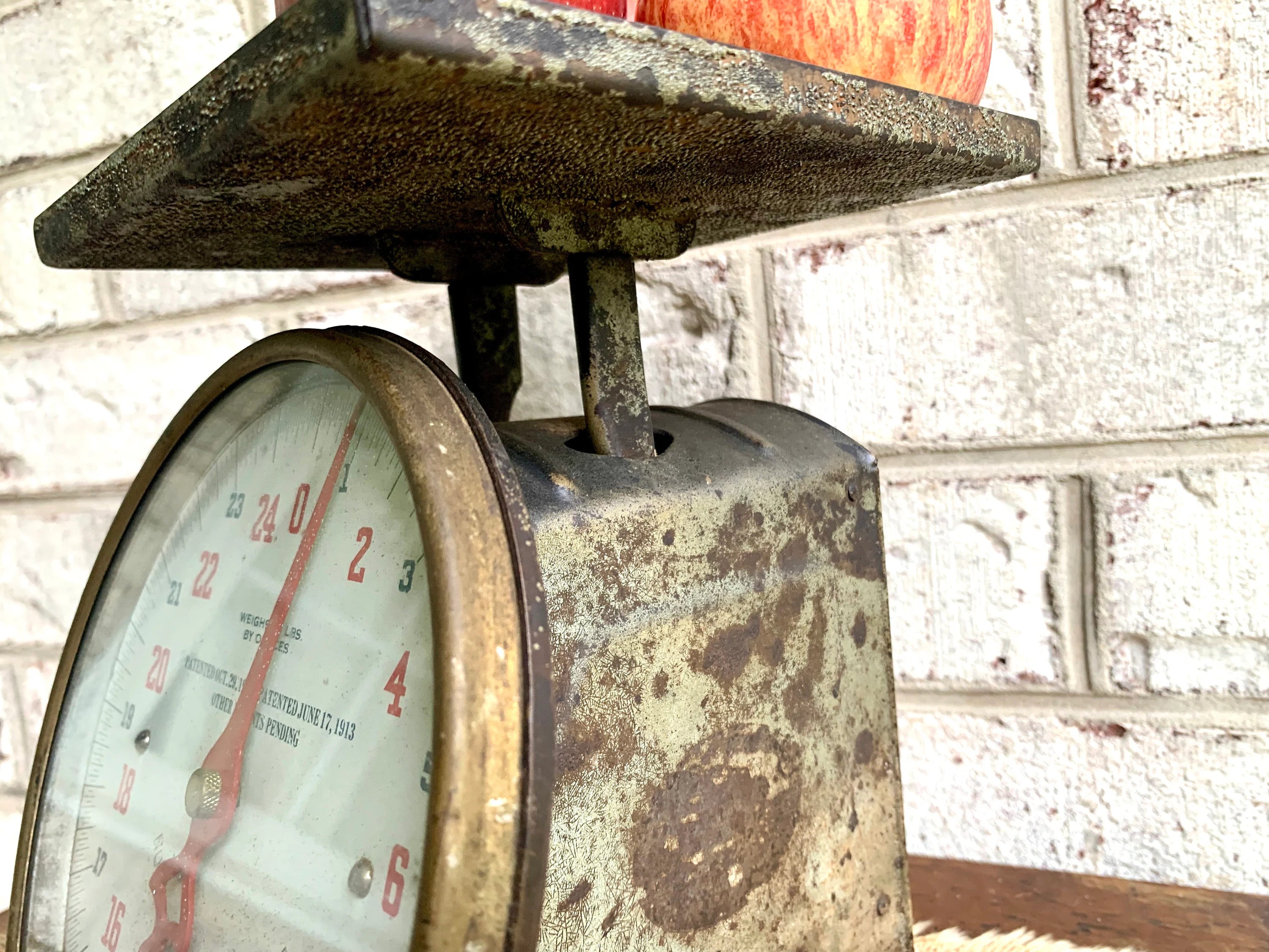 Rustic Kitchen Scale | Distressed 25 lbs. Scale | Old Scale | Glass Face Scale | Vintage Scale | Kitchen Scale | Rusty Scale | 25 lbs Scale