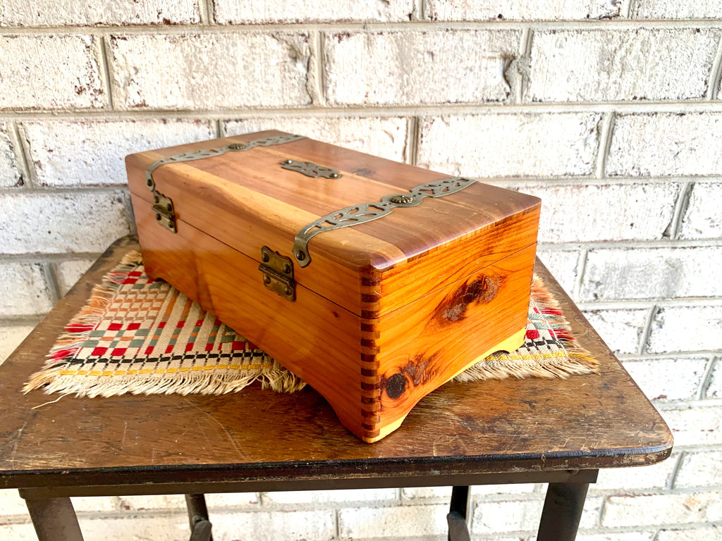 Vtg McGraw Box Co. Jewelry Box | Vtg Wood Jewelry Box | Wooden Jewelry Box | Treasure Chest Jewelry Box | Cedar Jewelry Box