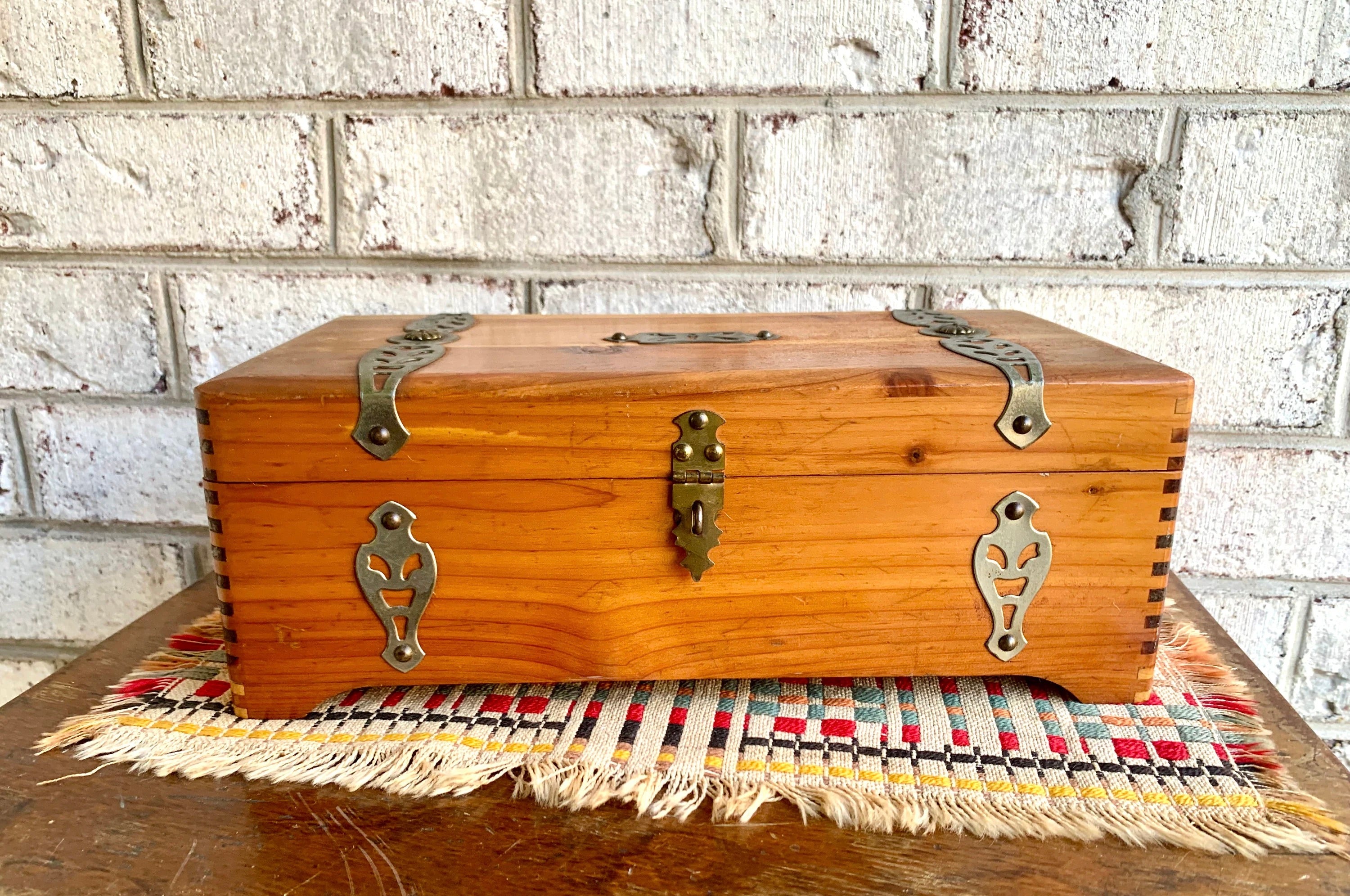 Vtg McGraw Box Co. Jewelry Box | Vtg Wood Jewelry Box | Wooden Jewelry Box | Treasure Chest Jewelry Box | Cedar Jewelry Box