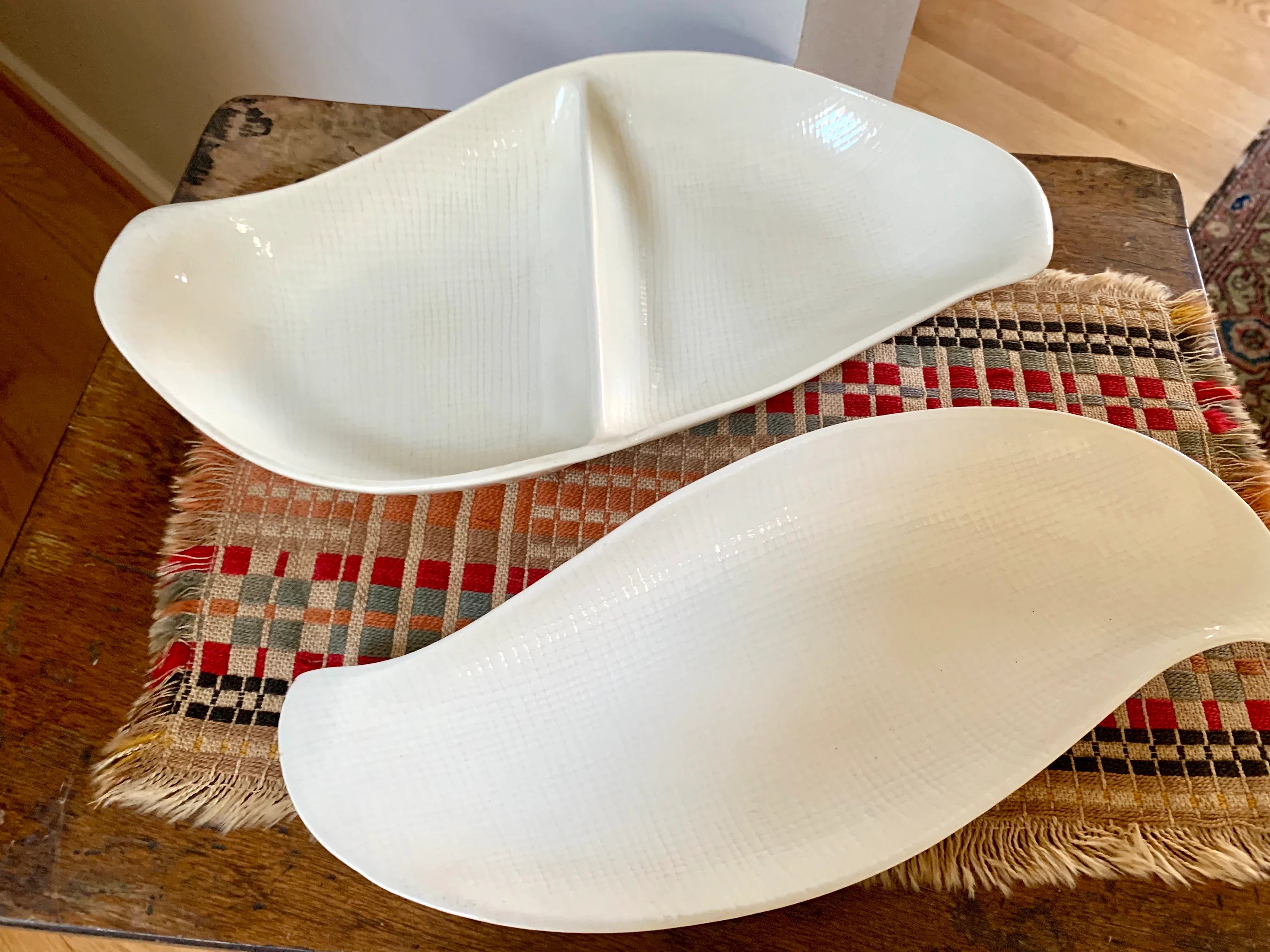 Vtg Redwing China Serving Trays | Pair of Redwing Serving Dishes | MCM Dinnerware | Redwing Textured S Shaped Serving Dishes