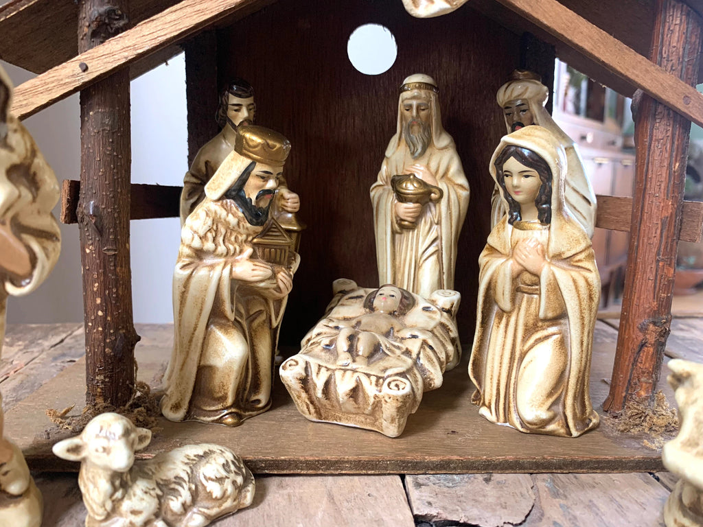 Vtg Nativity Scene | Made In Korea Native Scene | Christmas Nativity | Christmas Decor | Nativity Set | 11 Piece Nativity Scene