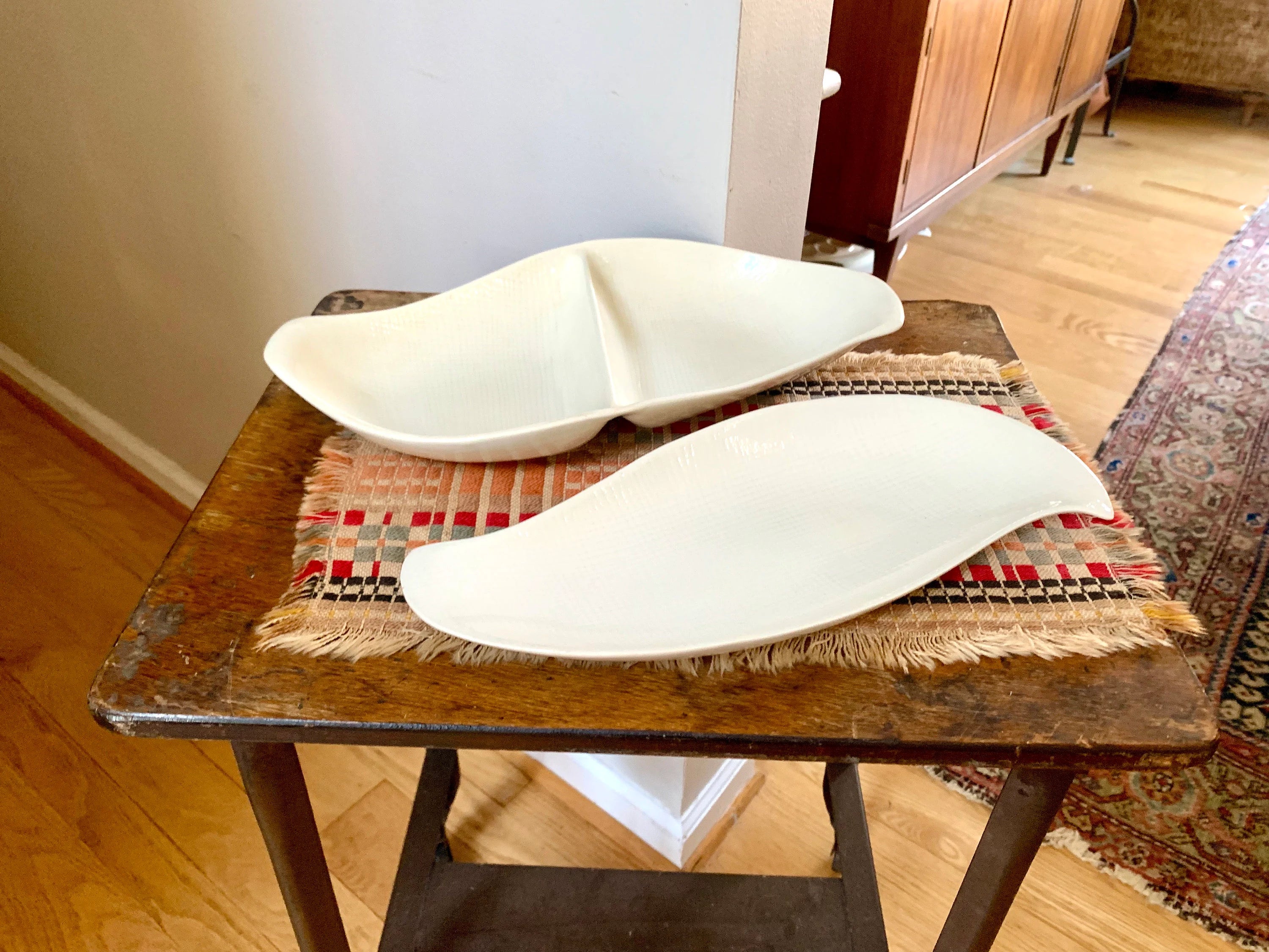 Vtg Redwing China Serving Trays | Pair of Redwing Serving Dishes | MCM Dinnerware | Redwing Textured S Shaped Serving Dishes