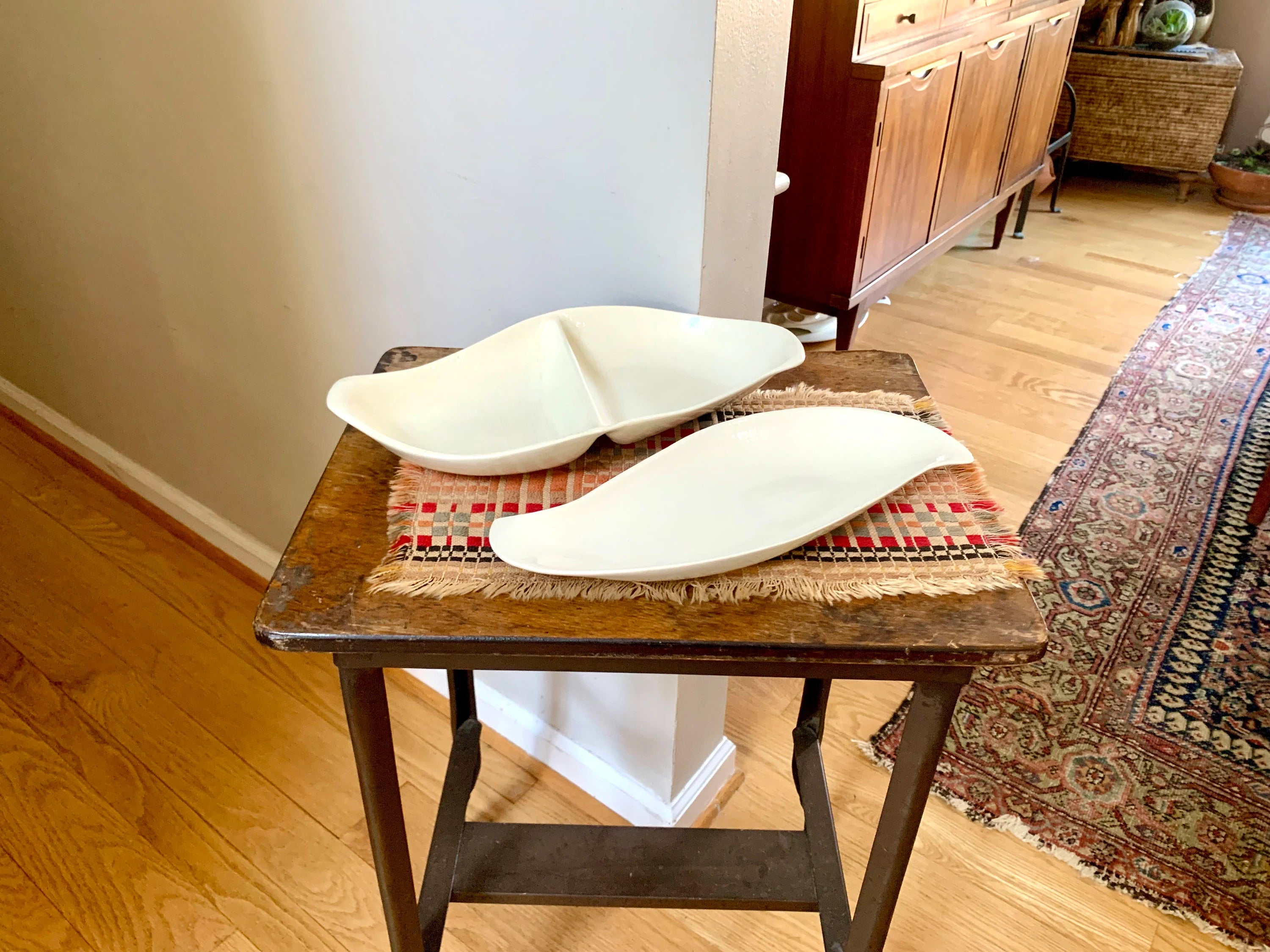 Vtg Redwing China Serving Trays | Pair of Redwing Serving Dishes | MCM Dinnerware | Redwing Textured S Shaped Serving Dishes