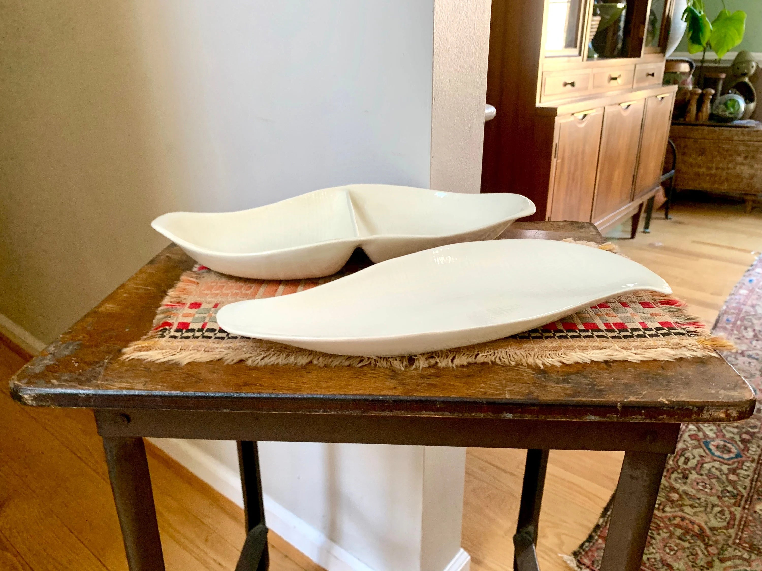 Vtg Redwing China Serving Trays | Pair of Redwing Serving Dishes | MCM Dinnerware | Redwing Textured S Shaped Serving Dishes