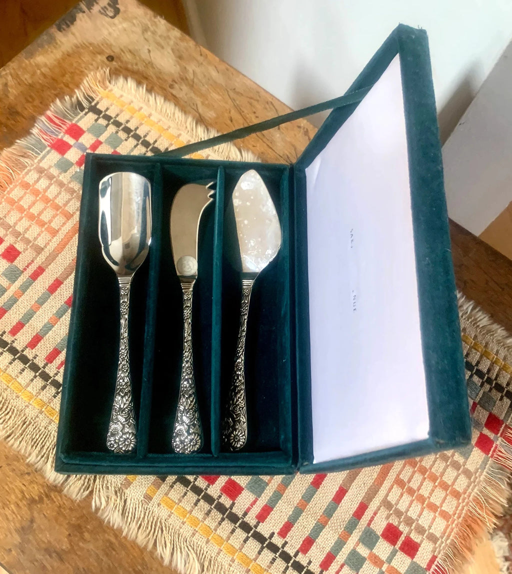 Vintage Godinger Cheese Knifes | American Silversmith Collections Cheese Utensils | Saks Fifth Avenue Silver Plated Godinger Silverware