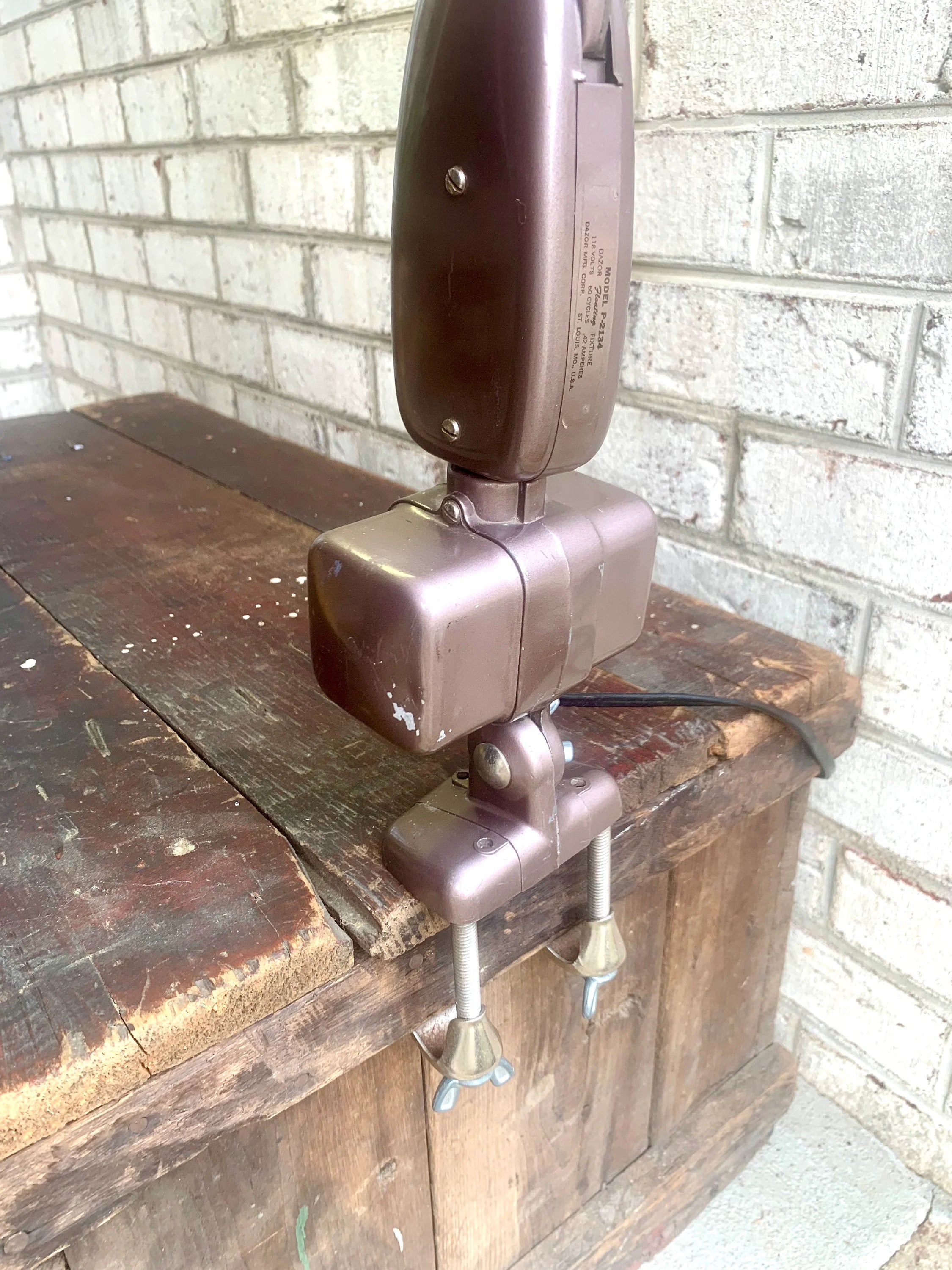 Vtg Dazor Floating Arm Desk Lamp | Industrial Floating Lamp | Classic Dazor Fixture Lamp| Dazor Mid Century Task Lamp | Dazor Model 2134