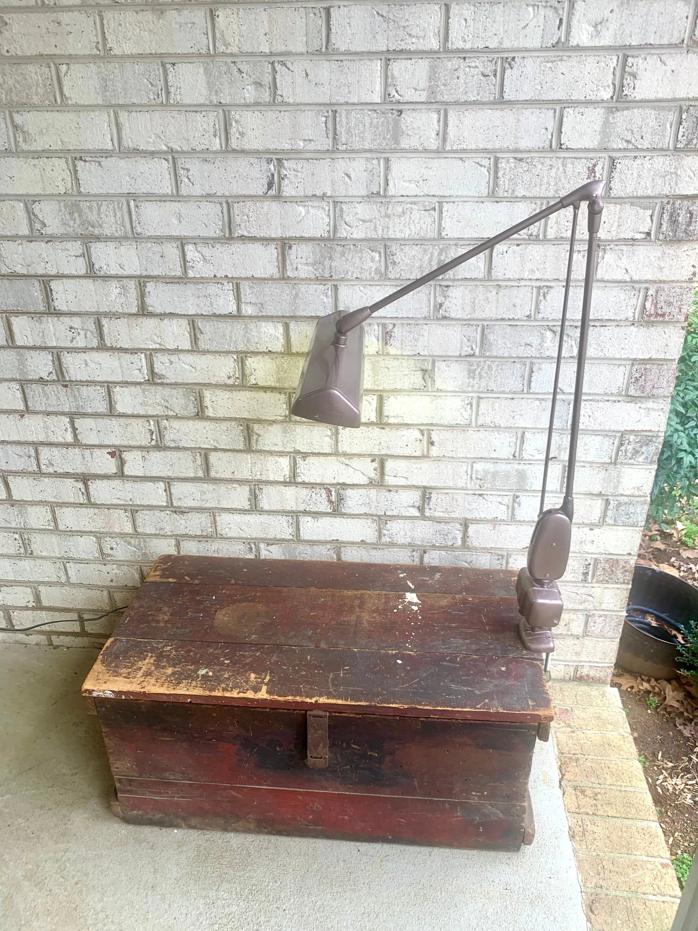 Vtg Dazor Floating Arm Desk Lamp | Industrial Floating Lamp | Classic Dazor Fixture Lamp| Dazor Mid Century Task Lamp | Dazor Model 2134