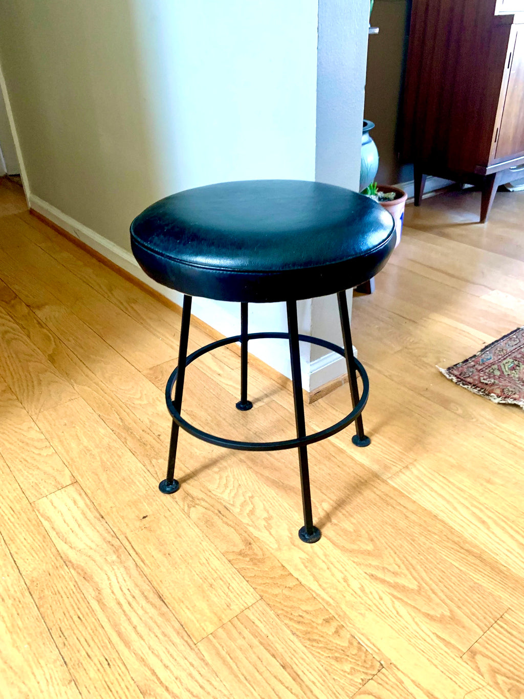 Vtg Black Metal Stool | Round Vinyl Top Metal Stool | Short Metal Stool | Rustic Stool | Black Industrial Stool | MCM Metal Stool