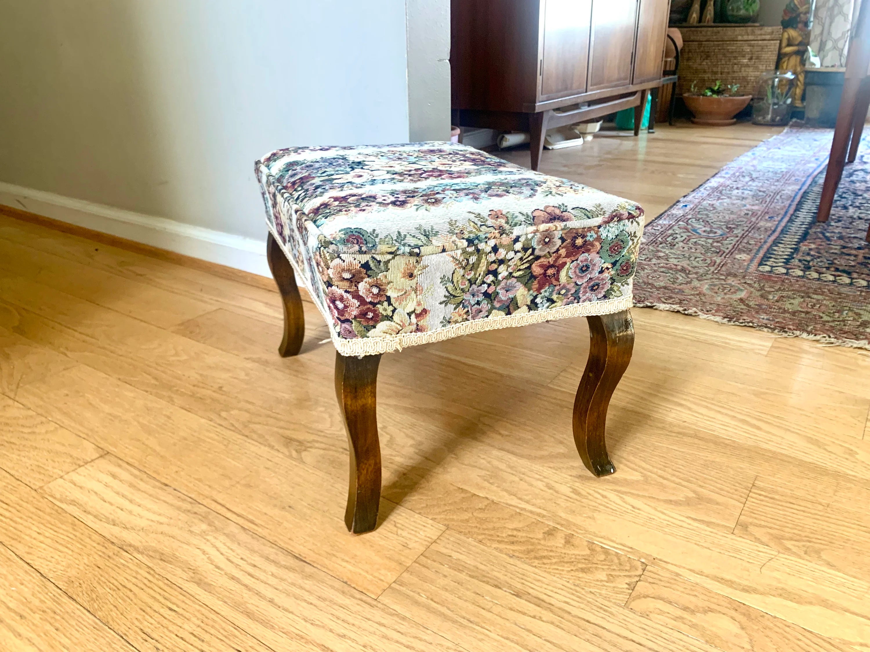 Vtg Floral Tapestry Footstool | Floral French Country Style Foot Stool | Wood Legged Tapestry Ottoman | Floral Footstool