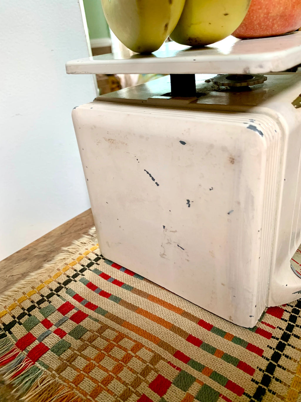 Vintage Universal Kitchen Scale | Art Deco Kitchen Scale | Rustic White Landers, Frary & Clark Scale | Distressed Art Deco Kitchen Scale