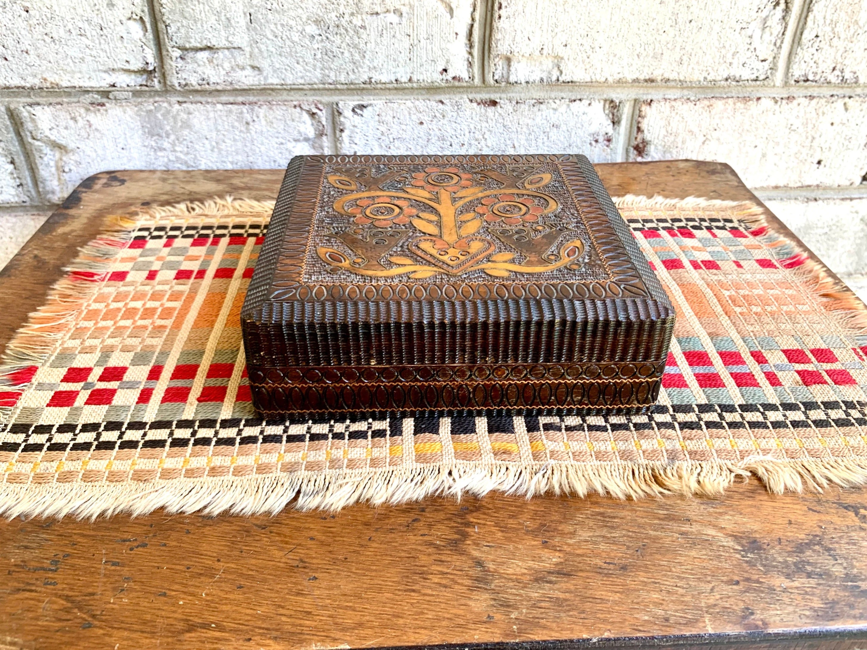 Vintage Wooden Hand Carved Trinket Box | Hand Painted Wood Box | Decorative Wood Box | Stash Box | | Wood Inlayed Jewelry Box | Wire Inlay