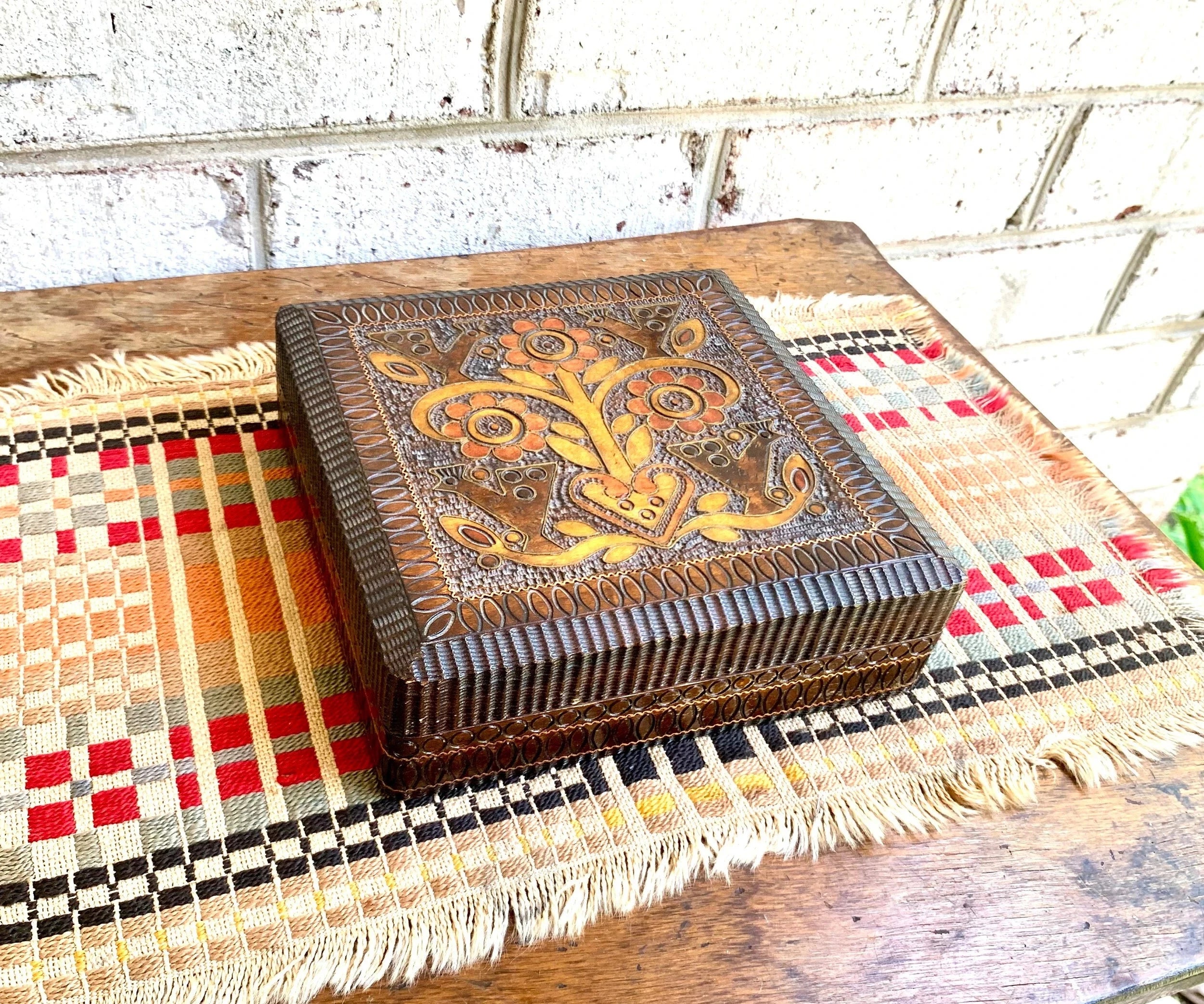 Vintage Wooden Hand Carved Trinket Box | Hand Painted Wood Box | Decorative Wood Box | Stash Box | | Wood Inlayed Jewelry Box | Wire Inlay
