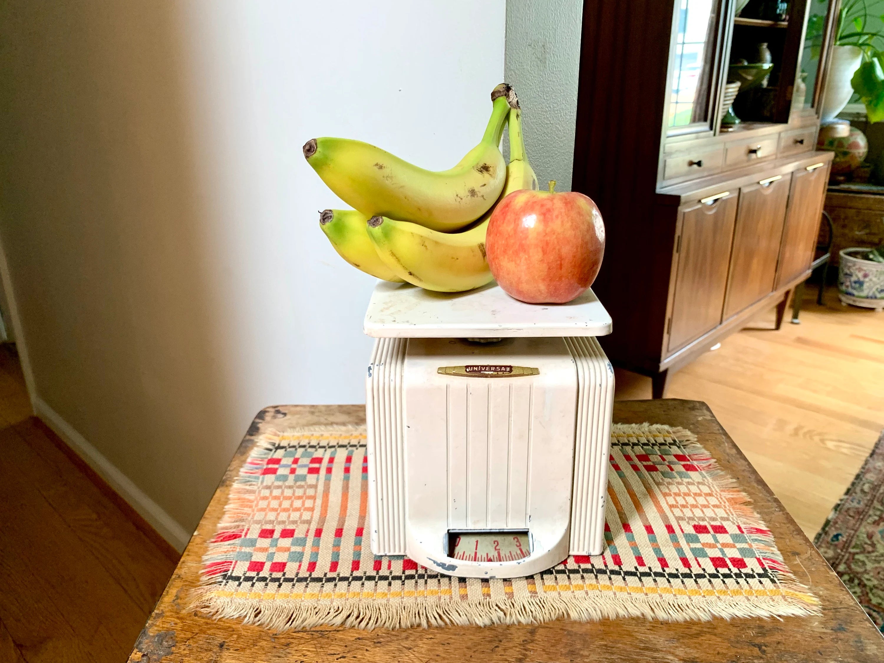 Vintage Universal Kitchen Scale | Art Deco Kitchen Scale | Rustic White Landers, Frary & Clark Scale | Distressed Art Deco Kitchen Scale